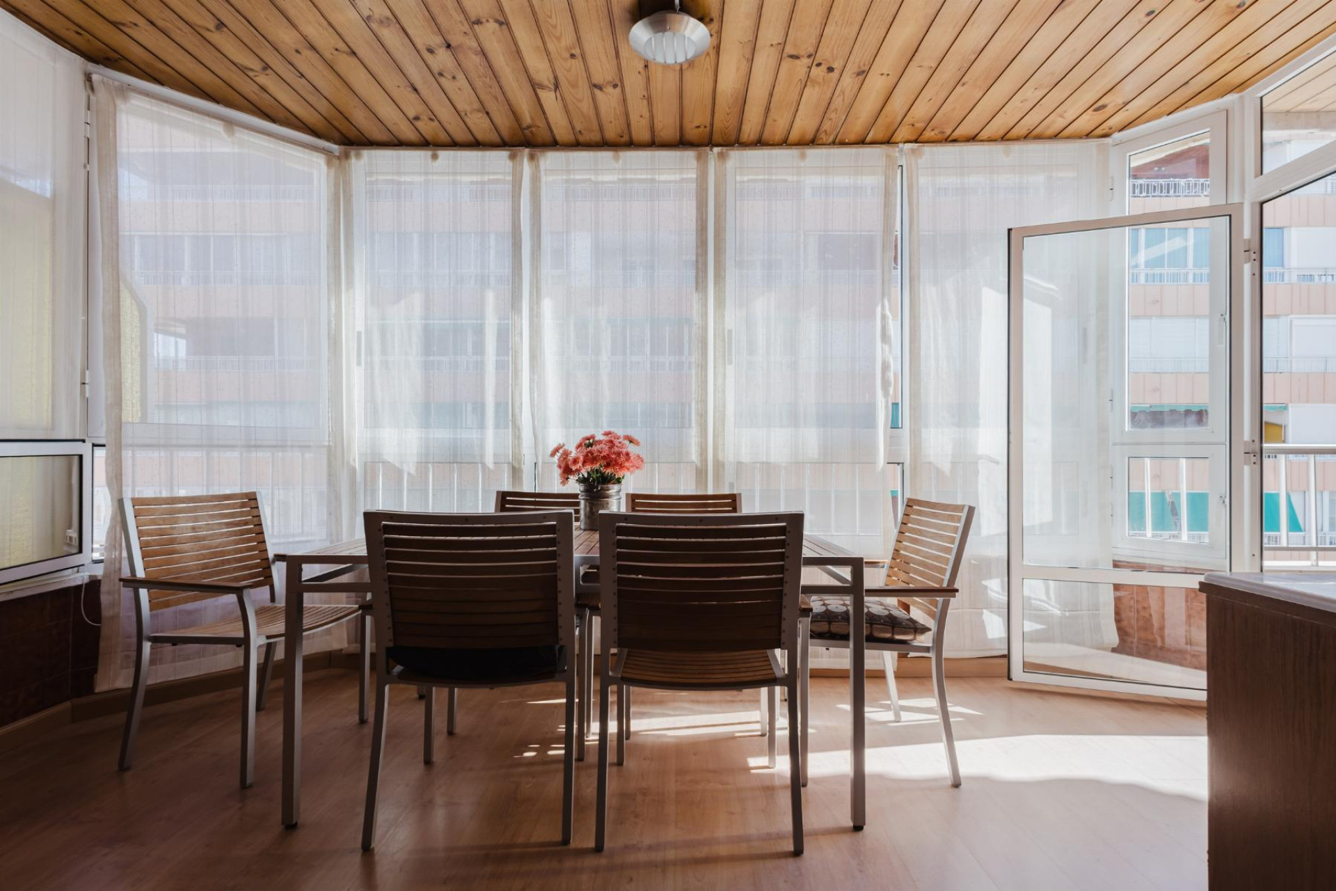 Resale - Apartment  - Torrevieja - Playa del Acequión