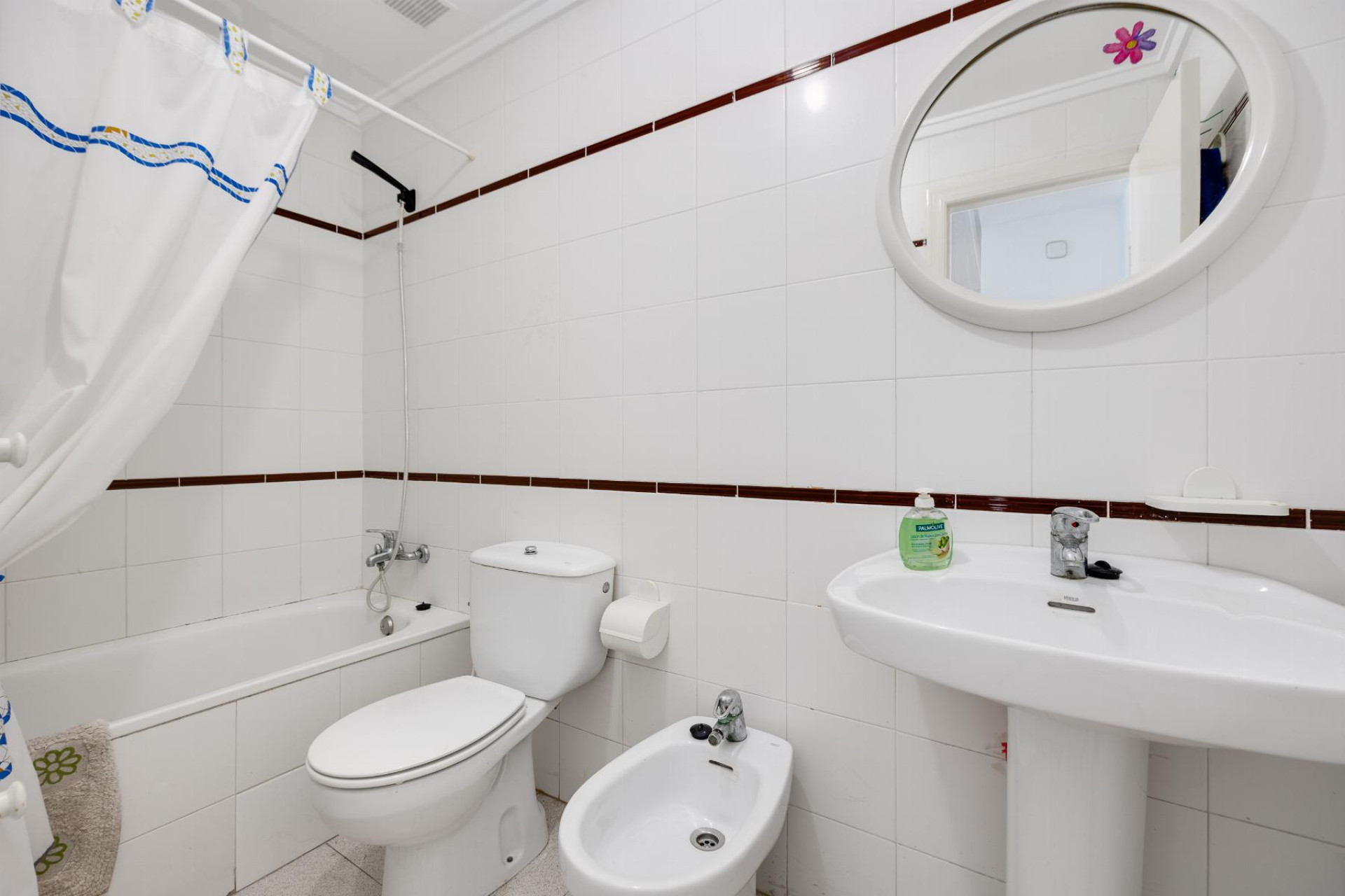 Resale - Apartment  - Torrevieja - Playa del Acequión