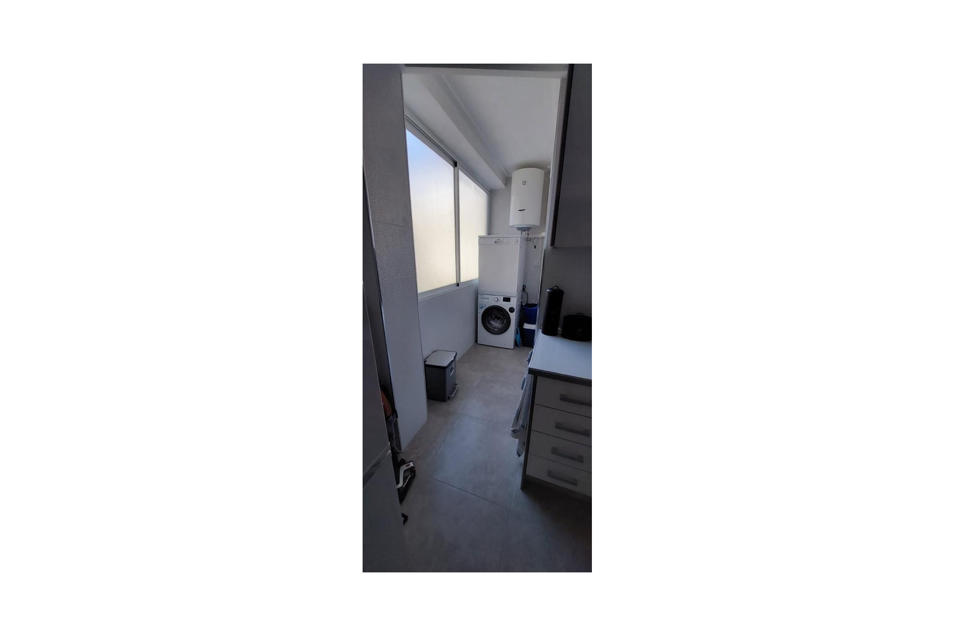 Resale - Apartment  - Torrevieja - Playa del Acequión