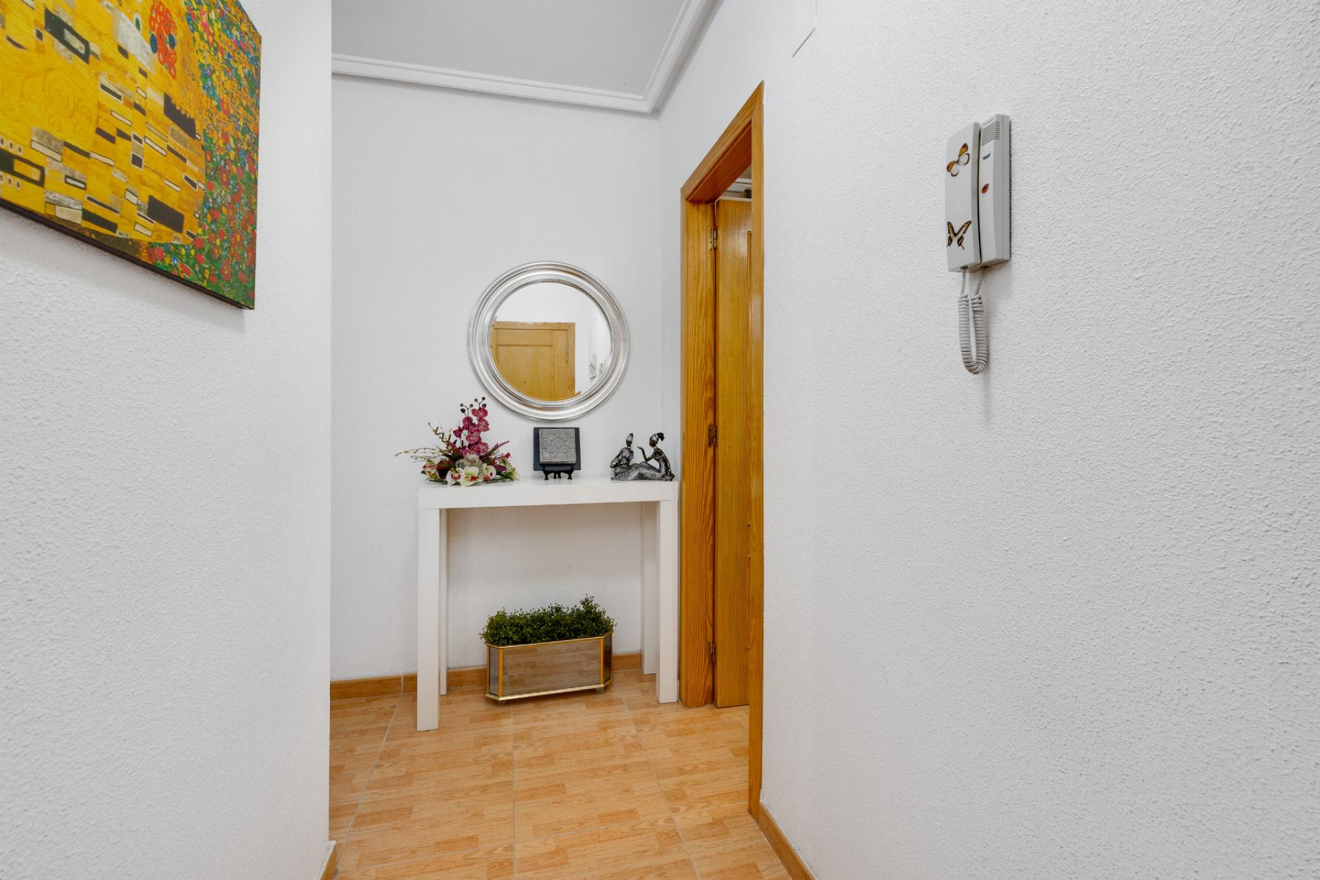 Resale - Apartment  - Torrevieja - Playa del Acequión