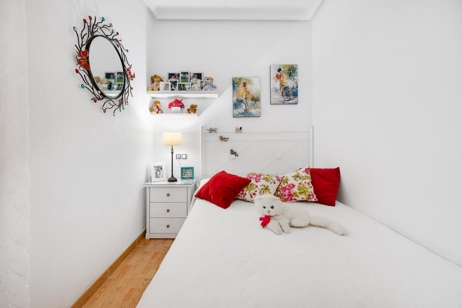Resale - Apartment  - Torrevieja - Playa del Acequión