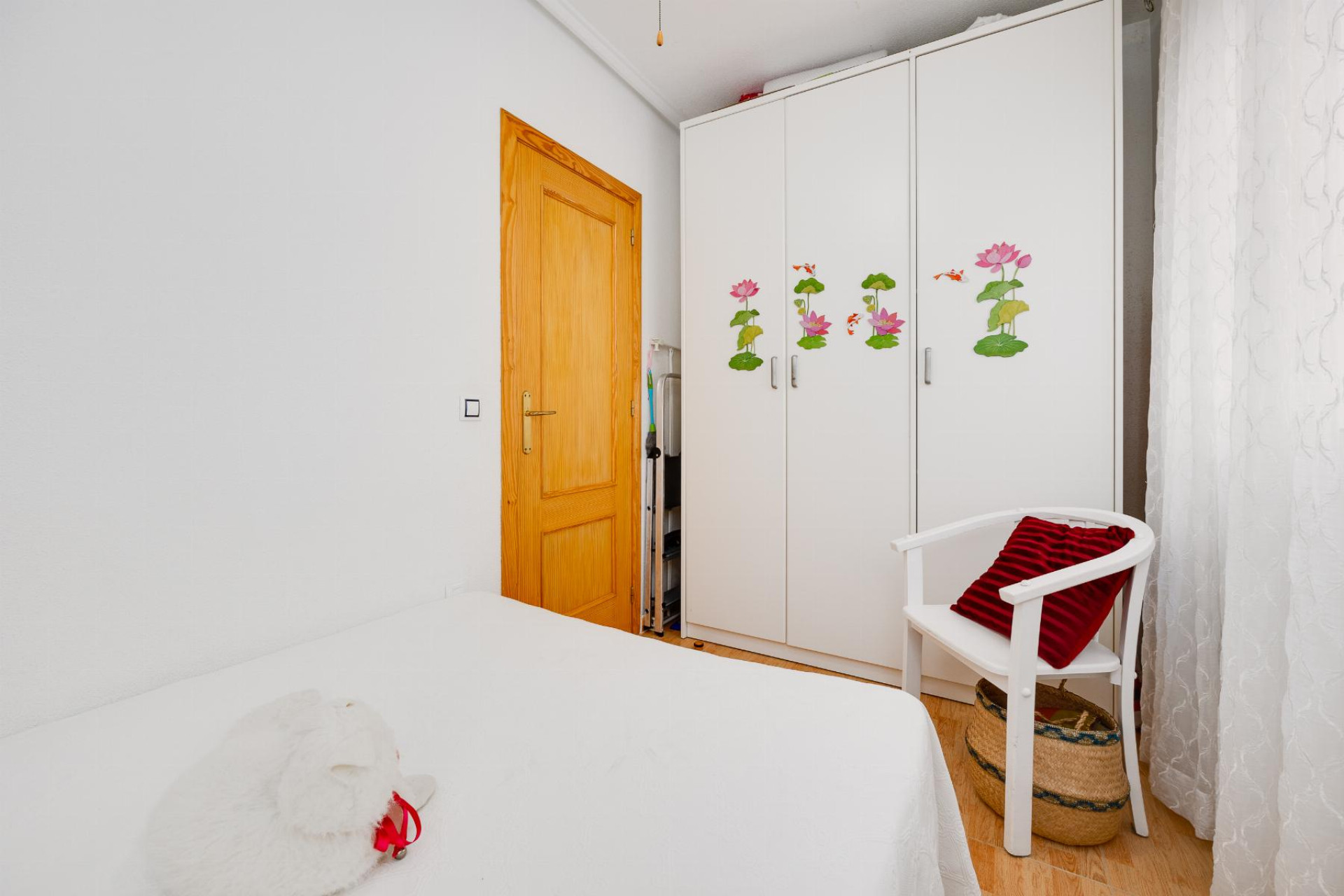 Resale - Apartment  - Torrevieja - Playa del Acequión