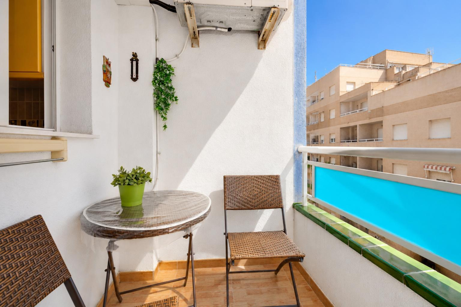 Resale - Apartment  - Torrevieja - Playa del Acequión