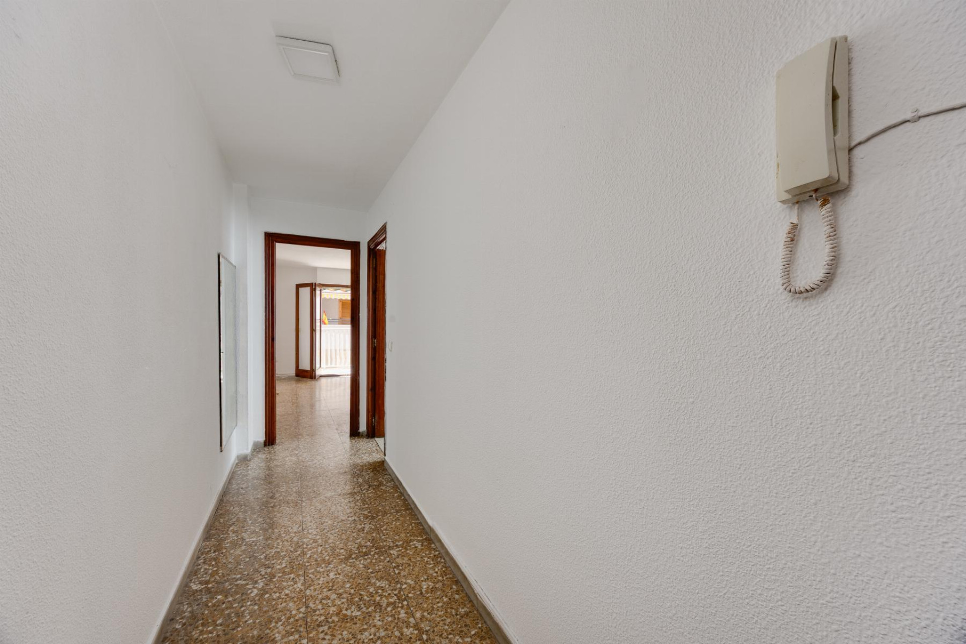 Resale - Apartment  - Torrevieja - Playa del Acequión