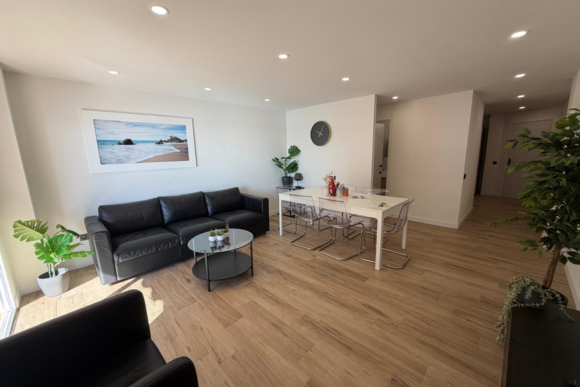 Resale - Apartment  - Torrevieja - Playa del Acequión