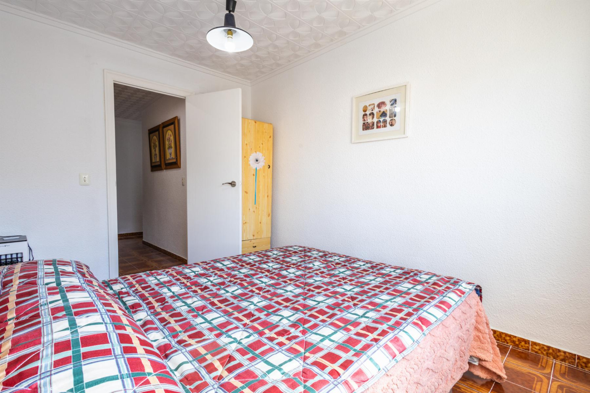 Resale - Apartment  - Torrevieja - Playa del Acequión