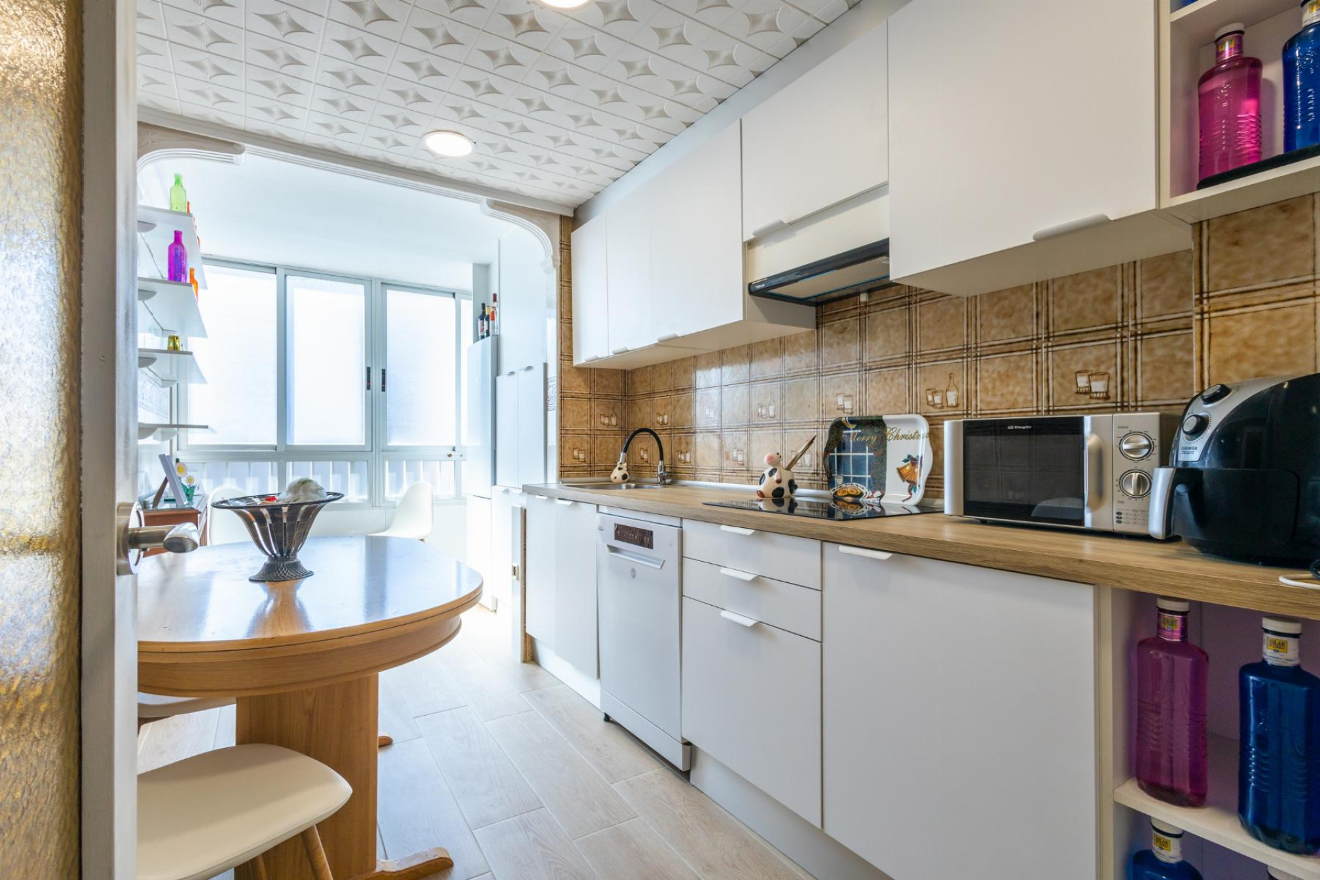 Resale - Apartment  - Torrevieja - Playa del Acequión