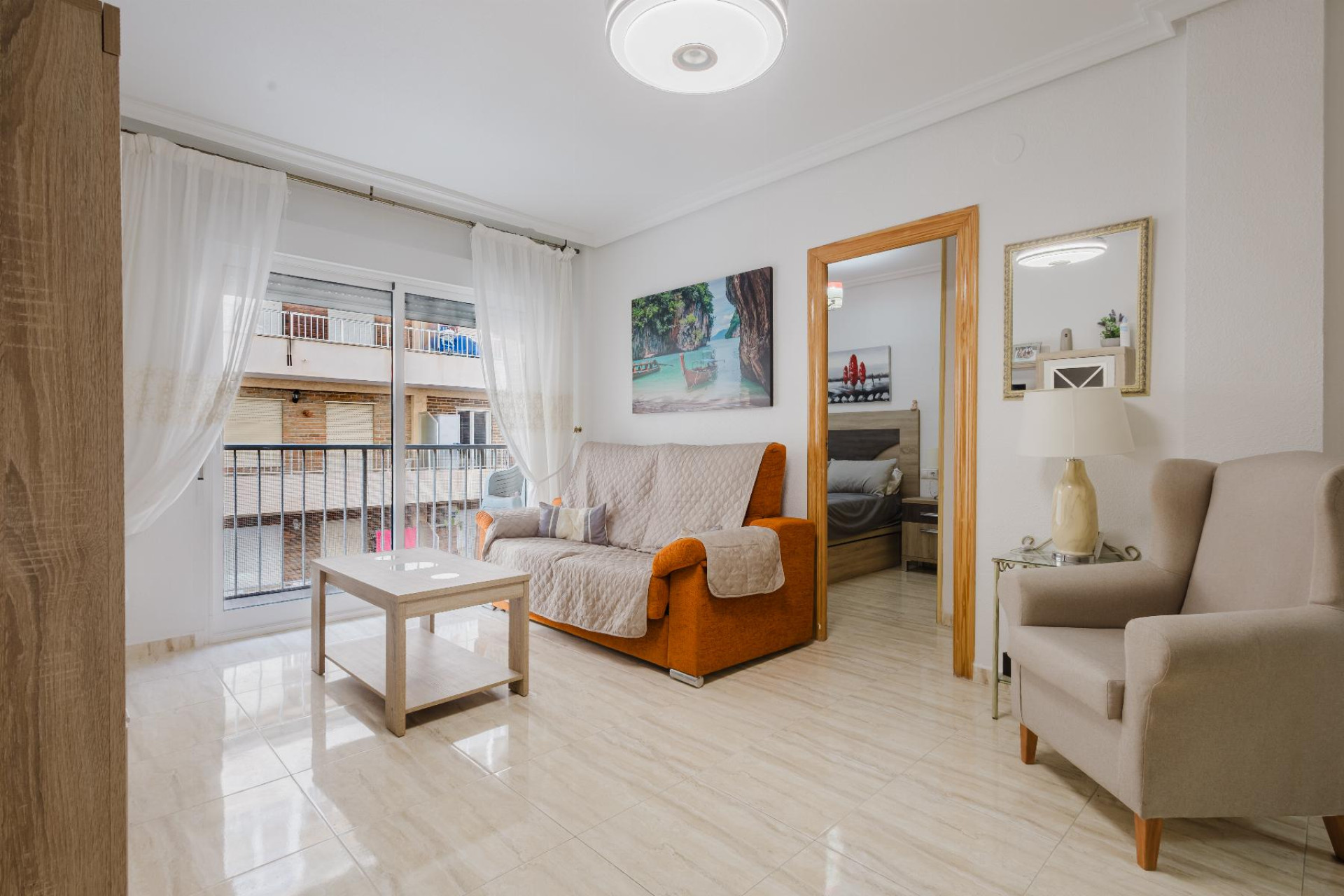 Resale - Apartment  - Torrevieja - Playa del Acequión