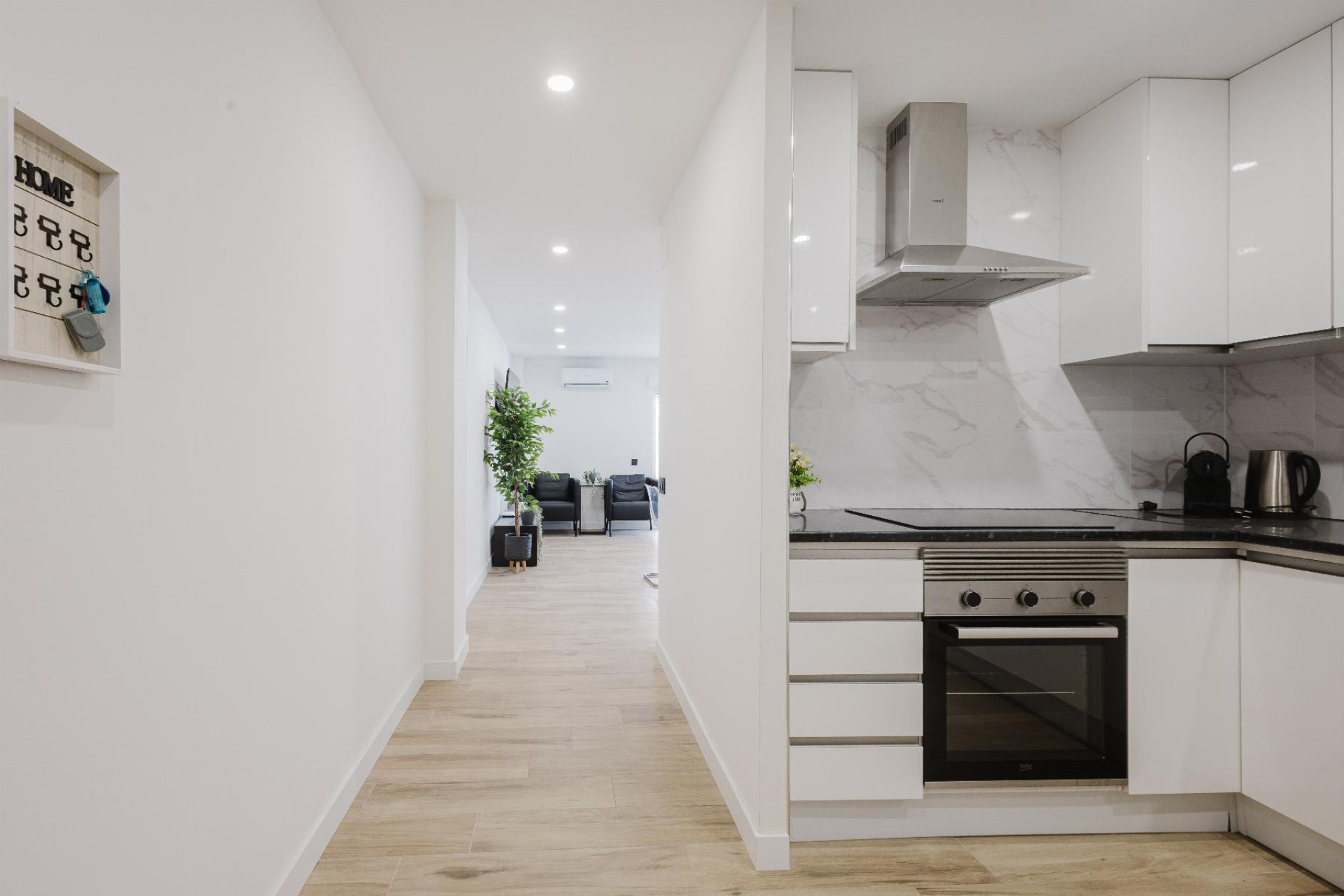 Resale - Apartment  - Torrevieja - Playa del Acequión