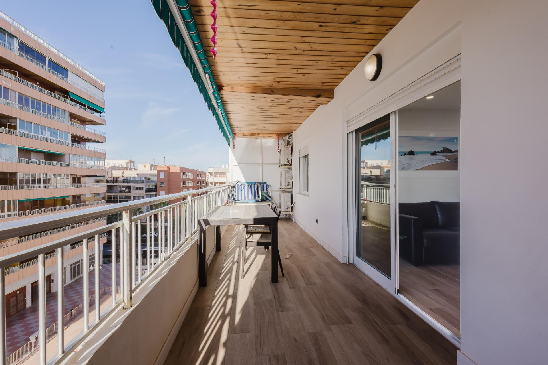 Resale - Apartment  - Torrevieja - Playa del Acequión