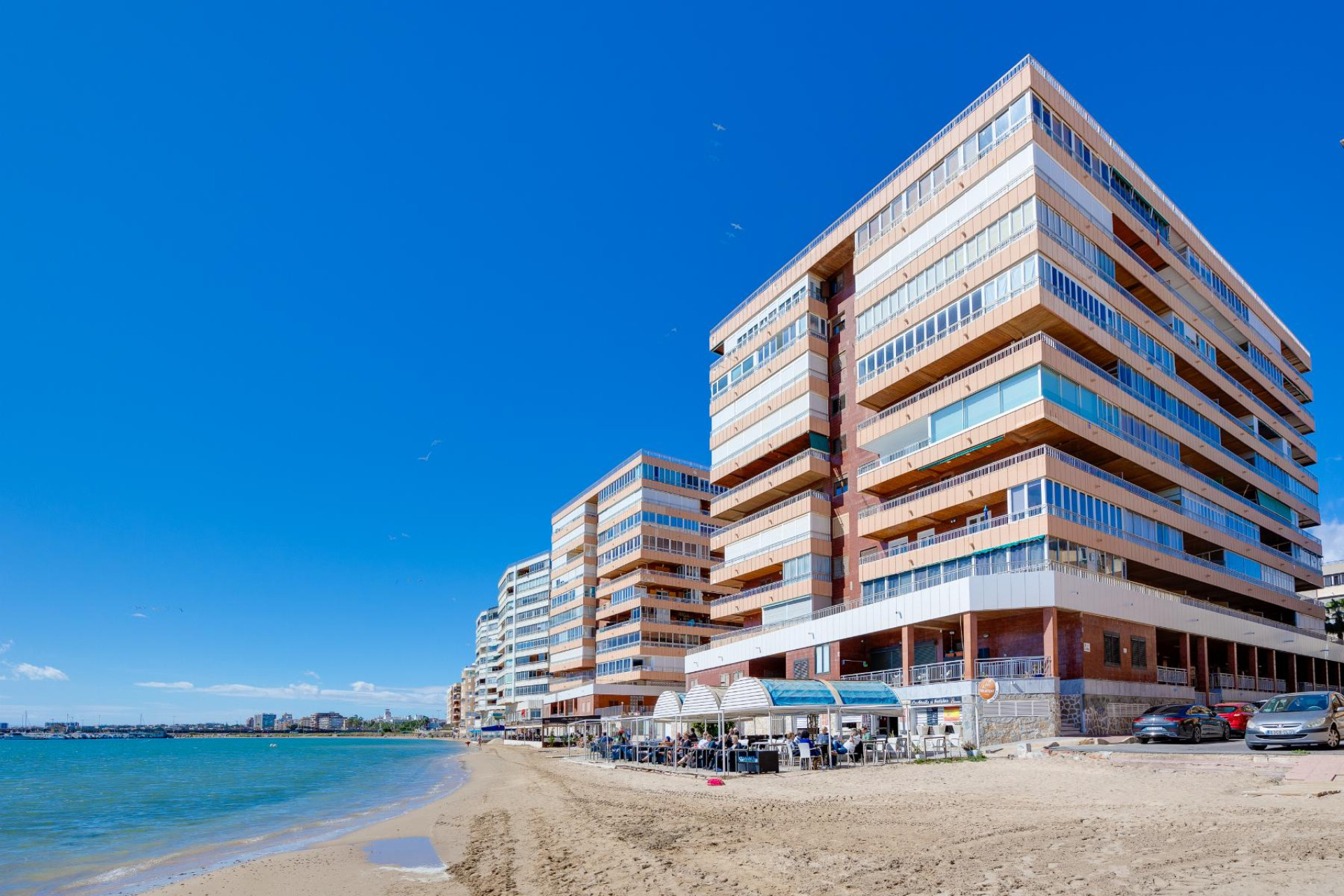 Resale - Apartment  - Torrevieja - Playa del Acequión