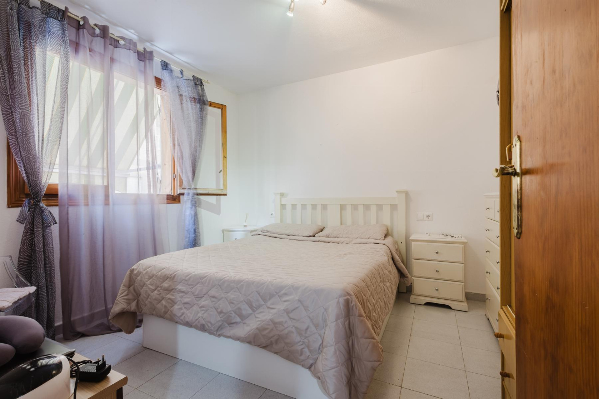 Resale - Apartment  - Torrevieja - Playa del Acequión