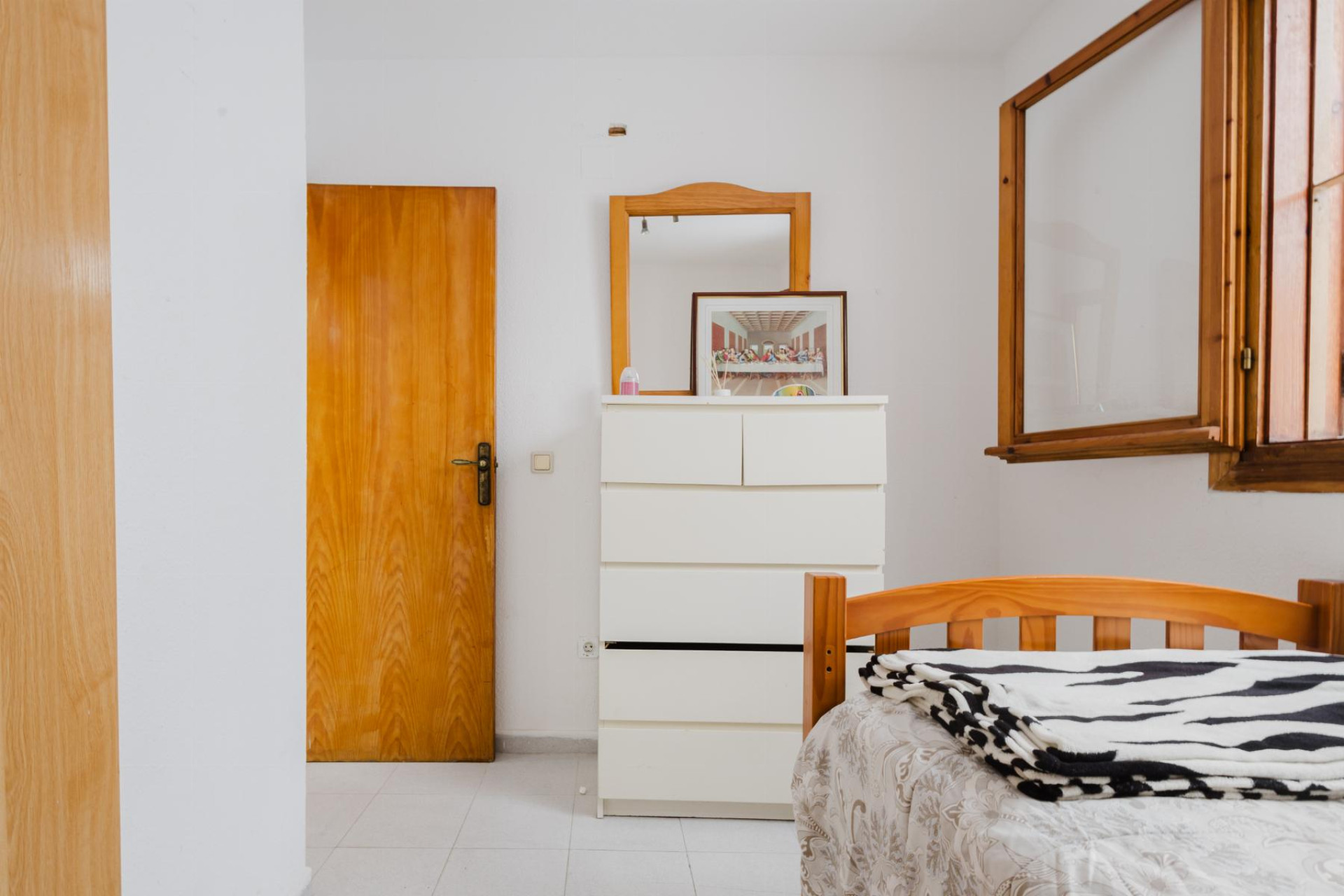 Resale - Apartment  - Torrevieja - Playa del Acequión