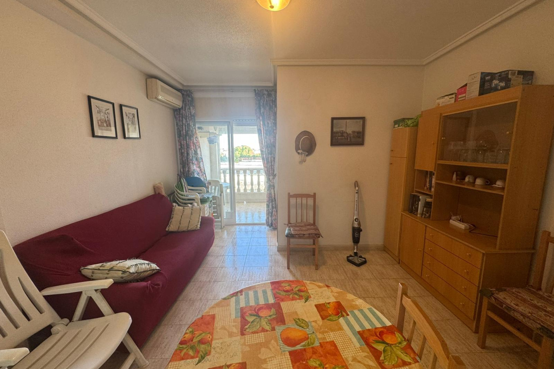 Resale - Apartment  - Torrevieja - Playa del Acequión