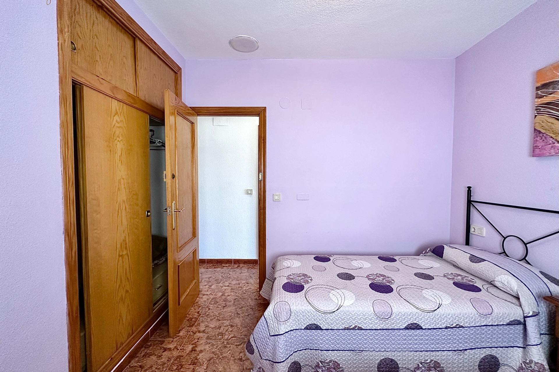 Resale - Apartment  - Torrevieja - Playa del cura