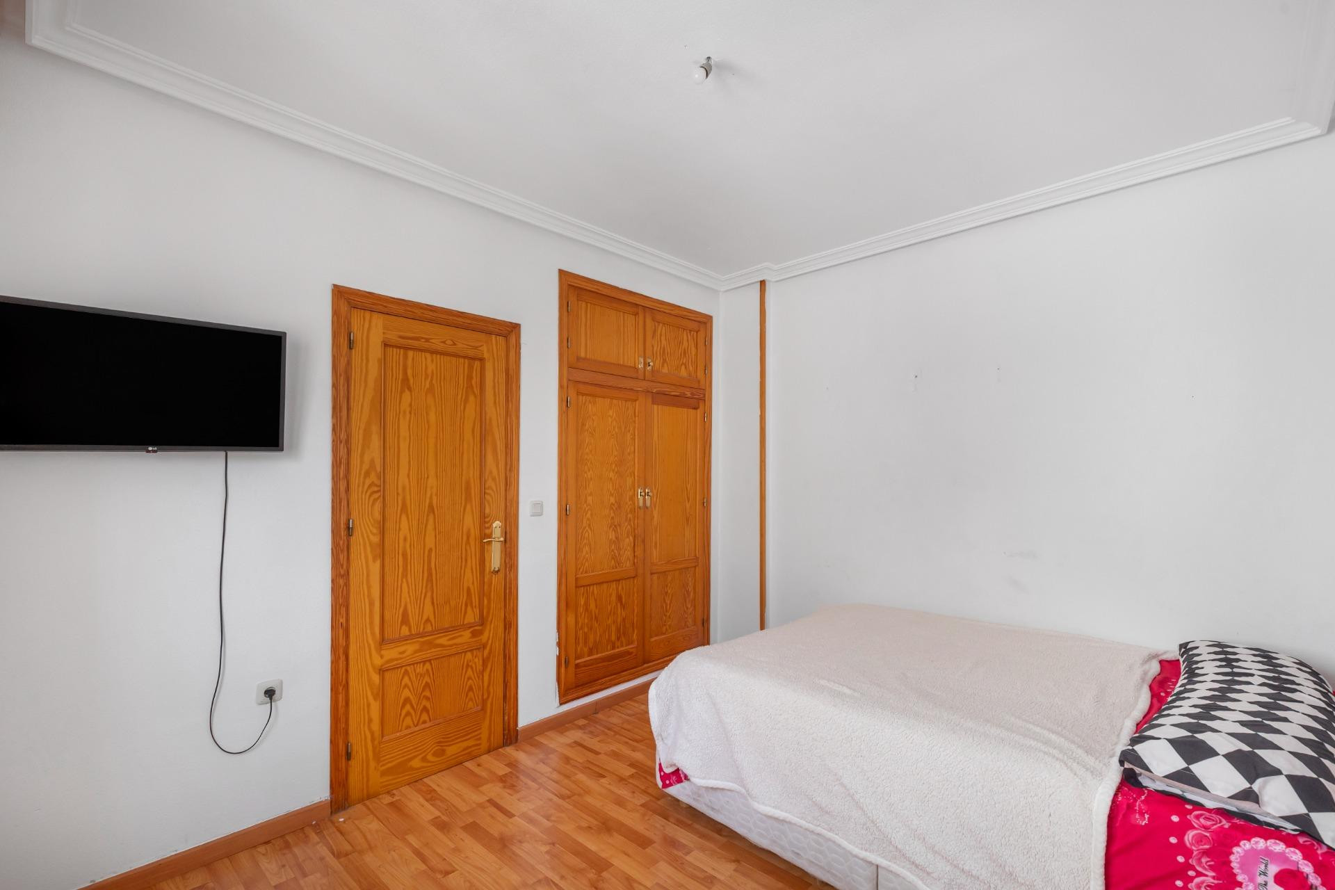 Resale - Apartment  - Torrevieja - Playa del cura