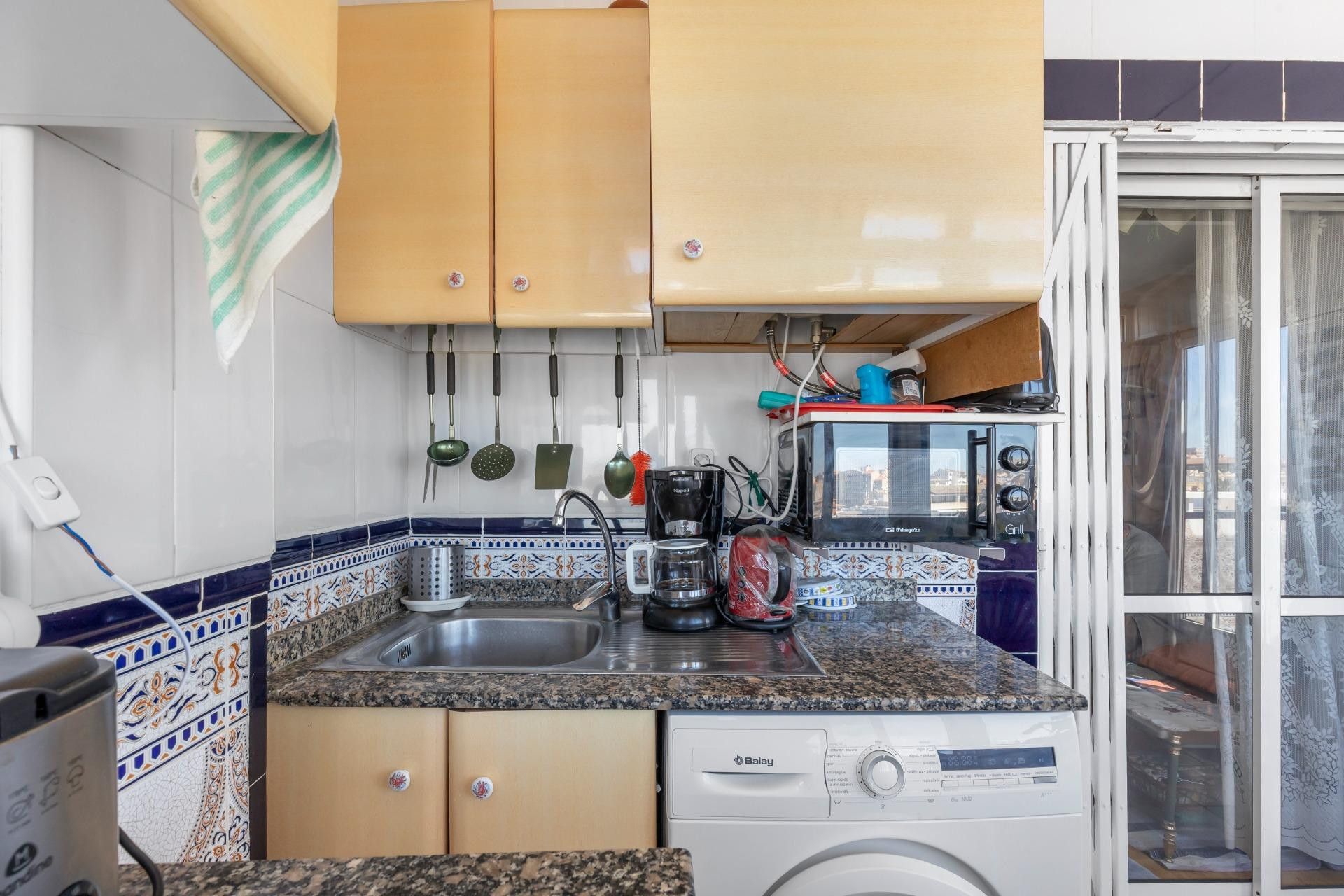 Resale - Apartment  - Torrevieja - Playa del cura