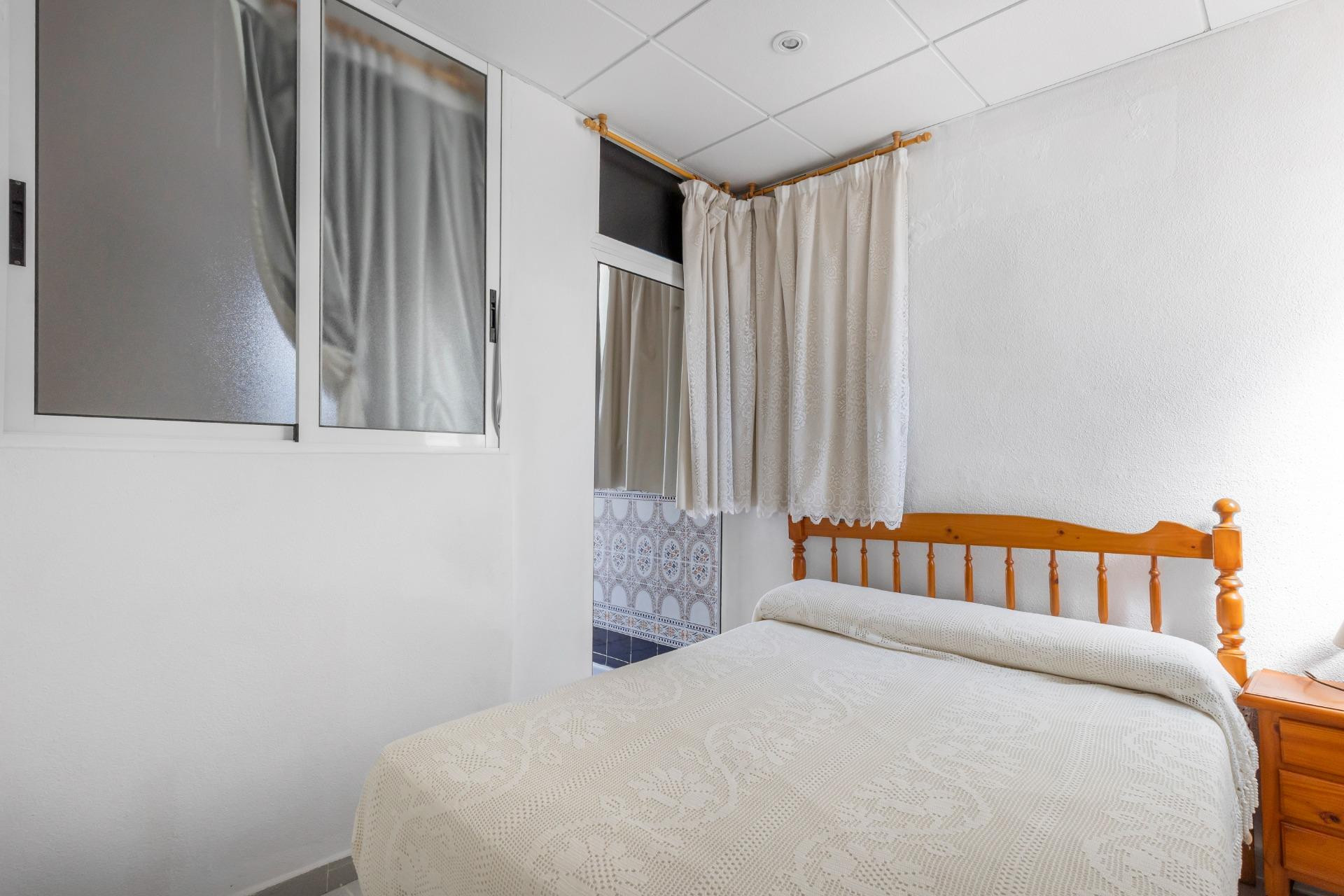 Resale - Apartment  - Torrevieja - Playa del cura