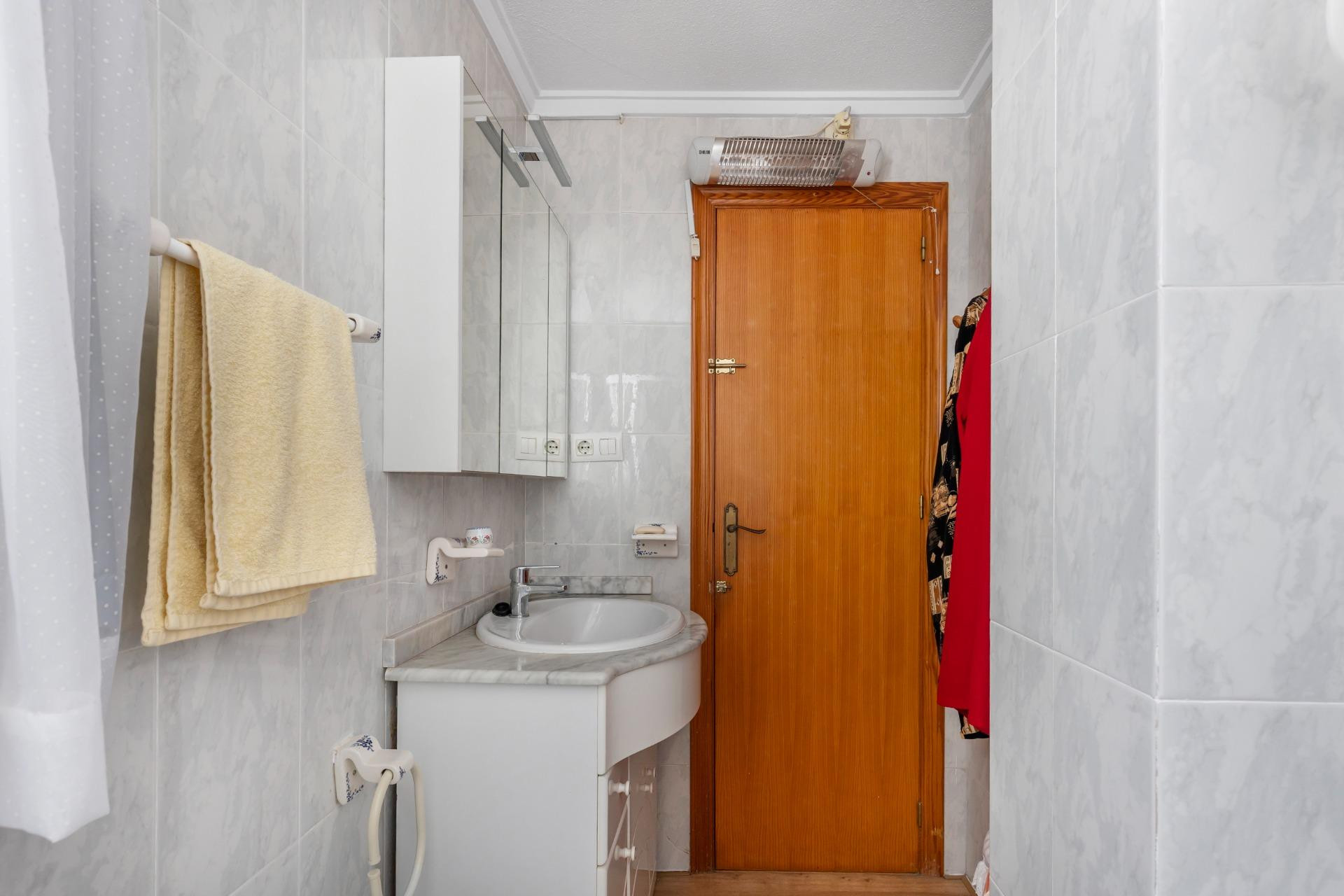 Resale - Apartment  - Torrevieja - Playa del cura