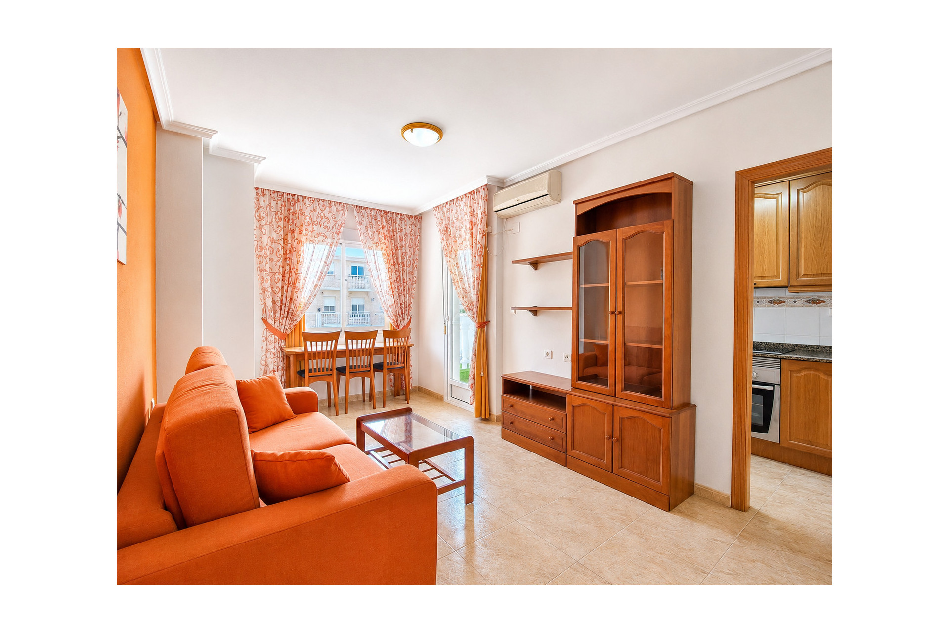 Resale - Apartment  - Torrevieja - Playa Del Cura