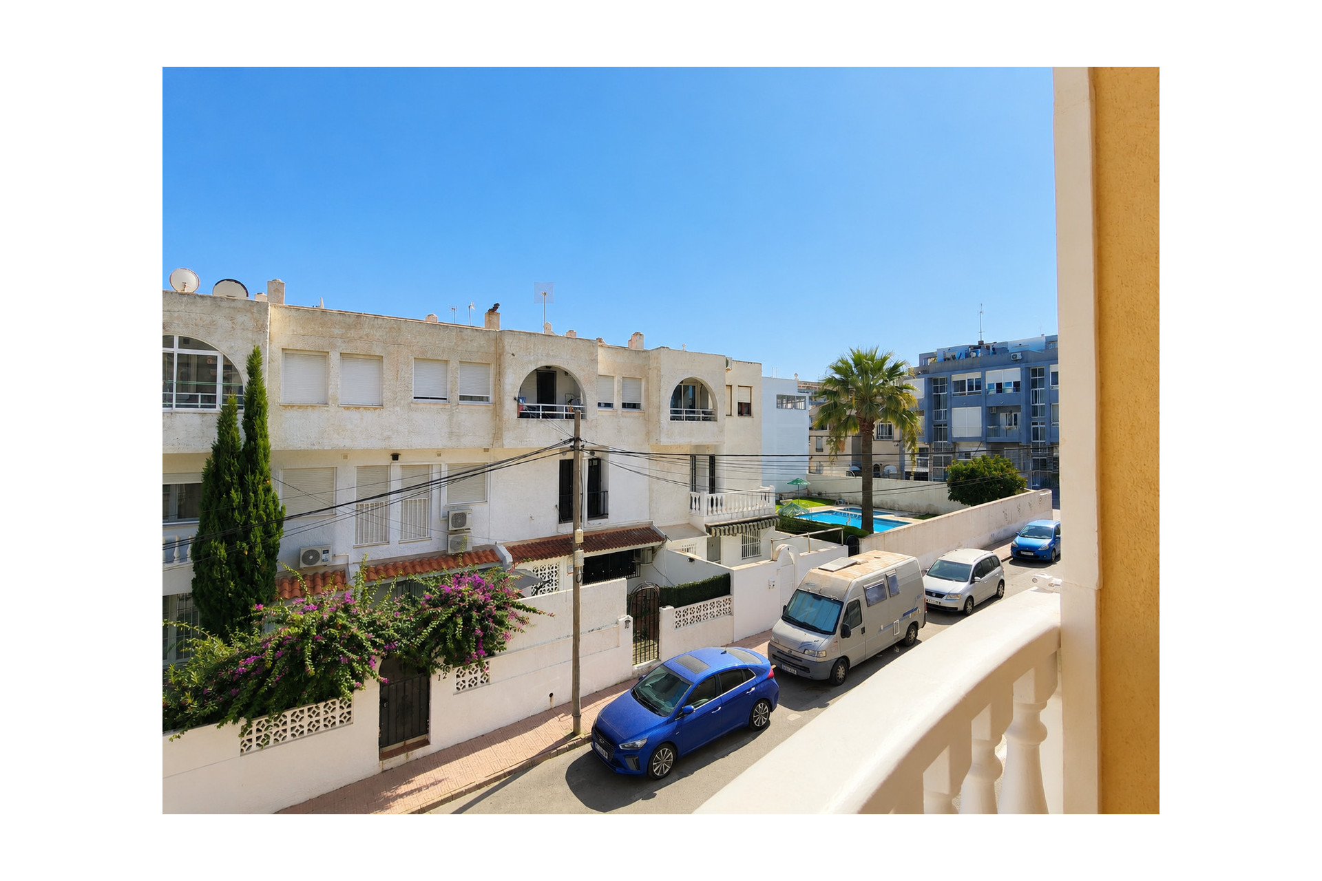 Resale - Apartment  - Torrevieja - Playa Del Cura