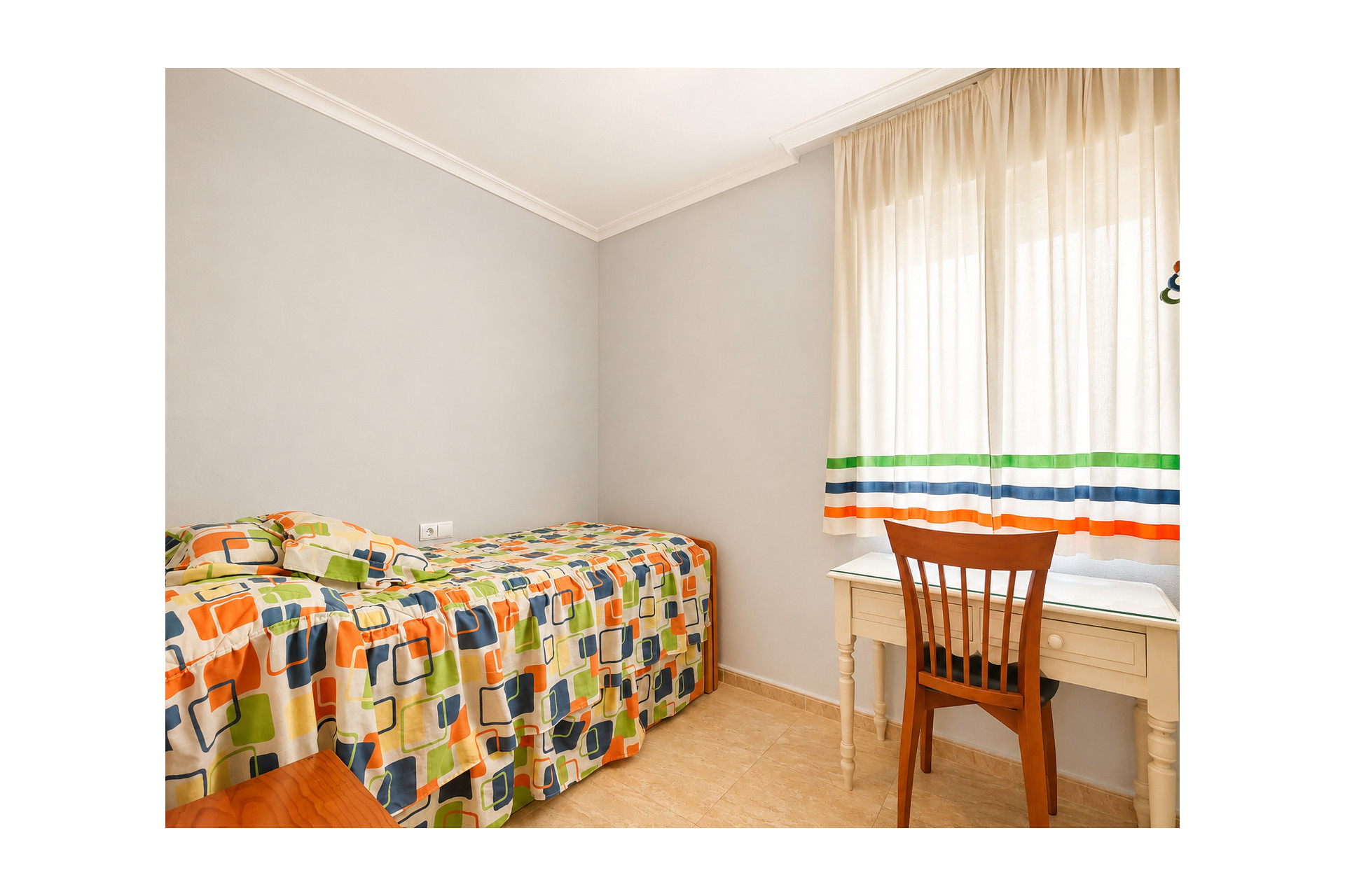 Resale - Apartment  - Torrevieja - Playa Del Cura