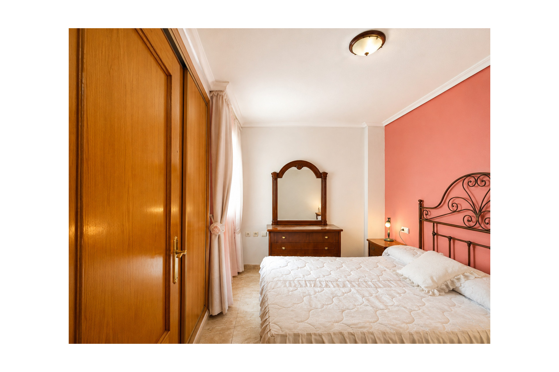 Resale - Apartment  - Torrevieja - Playa Del Cura