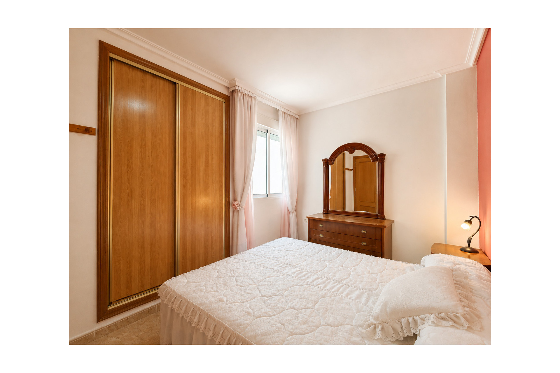 Resale - Apartment  - Torrevieja - Playa Del Cura