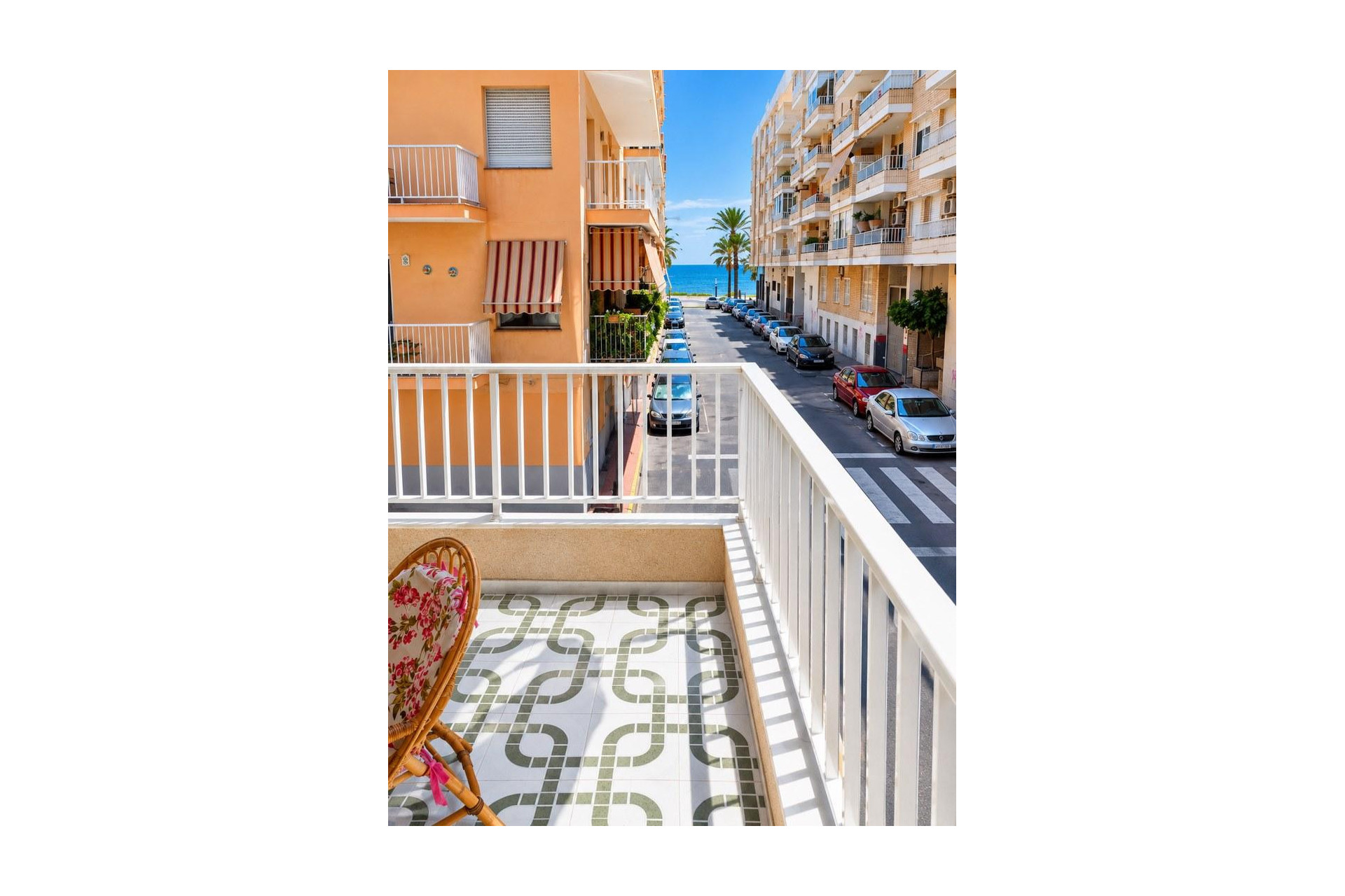 Resale - Apartment  - Torrevieja - Playa del Cura