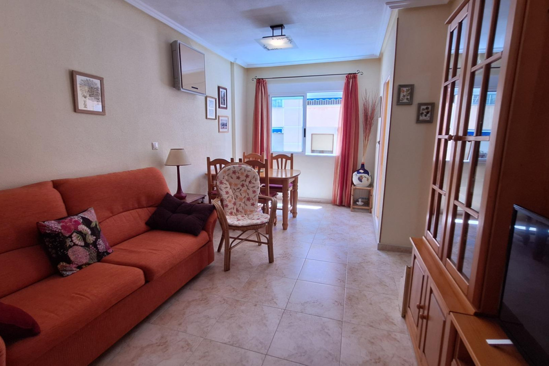 Resale - Apartment  - Torrevieja - Playa del cura