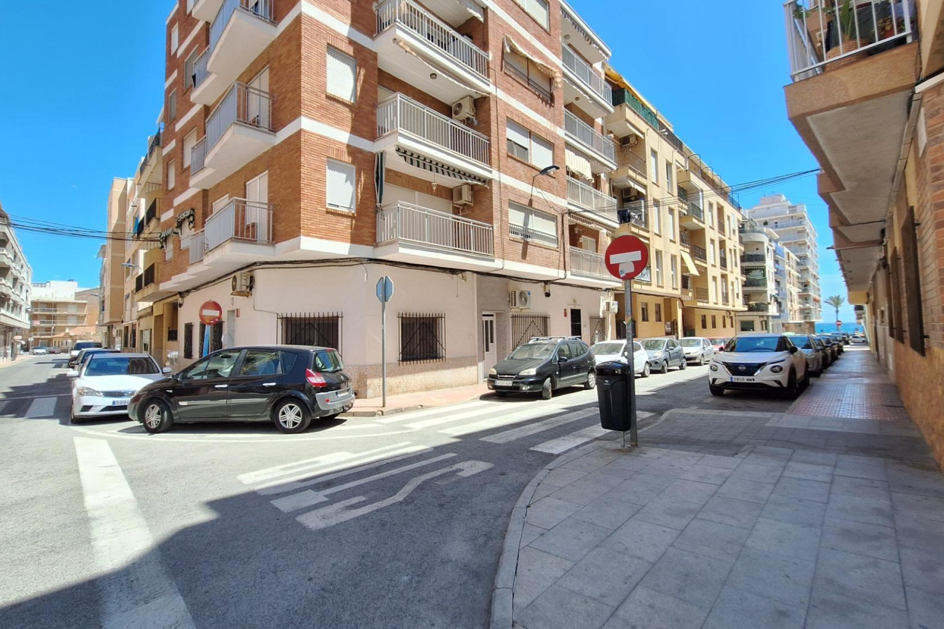 Resale - Apartment  - Torrevieja - Playa del cura