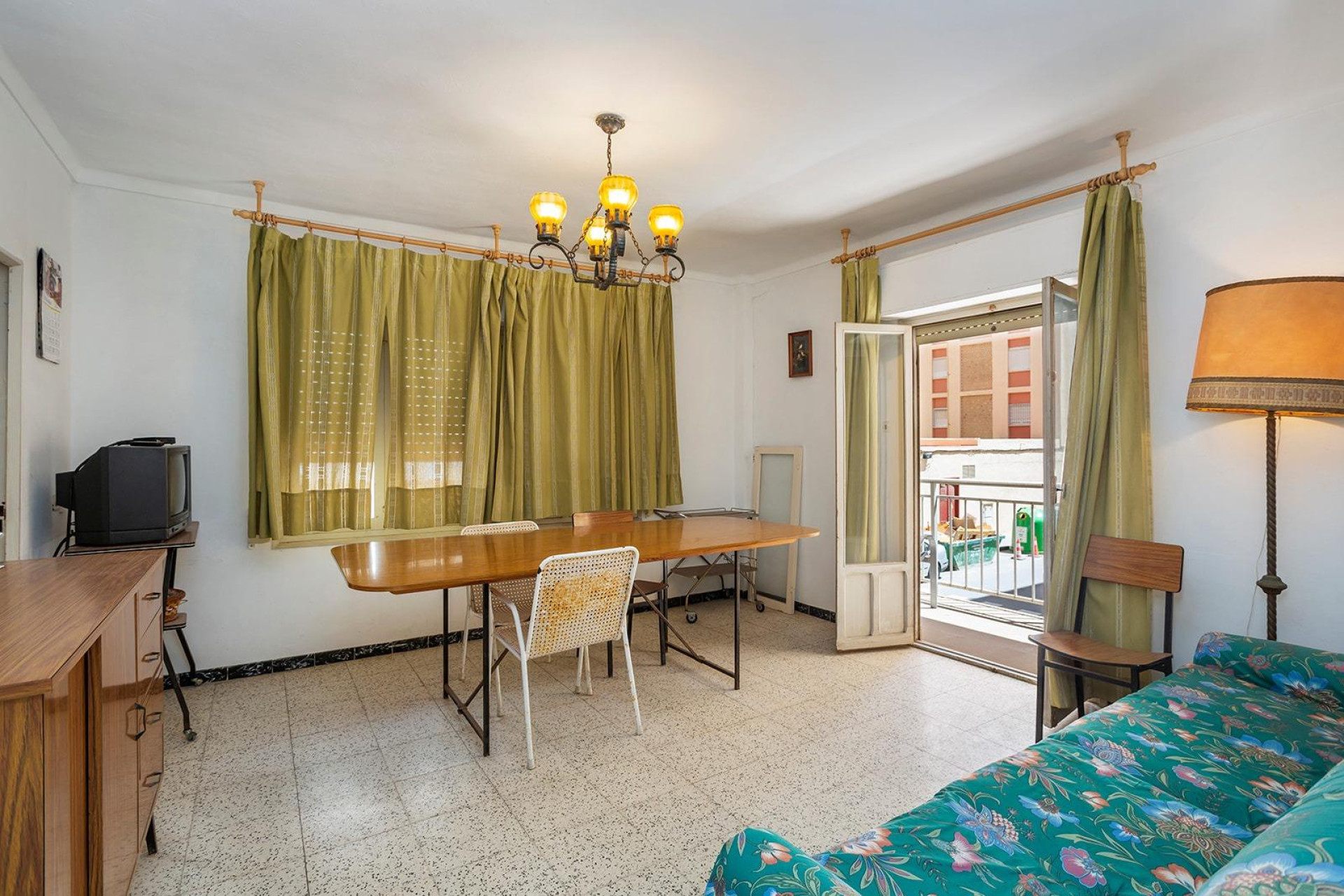 Resale - Apartment  - Torrevieja - Playa del cura