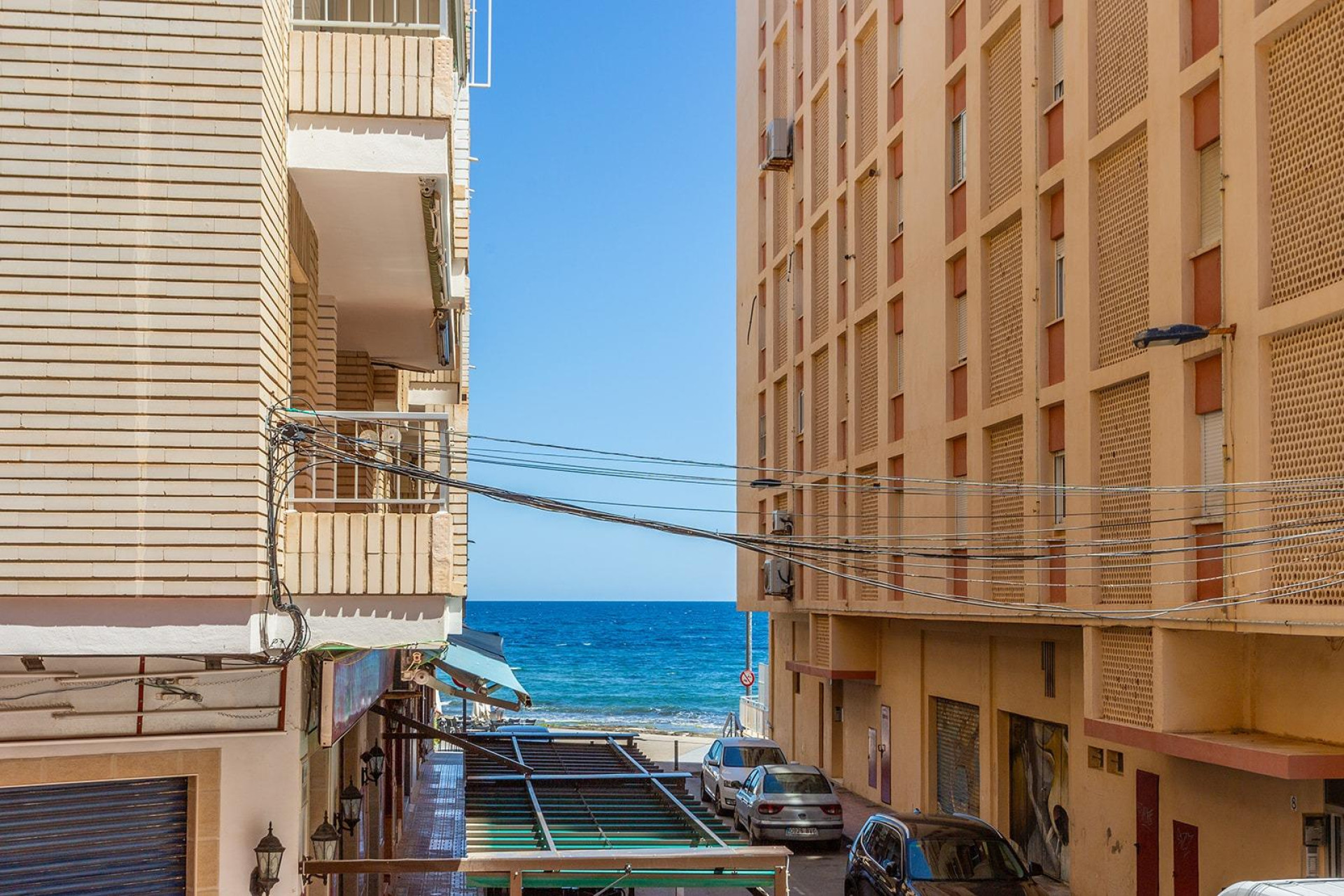 Resale - Apartment  - Torrevieja - Playa del cura