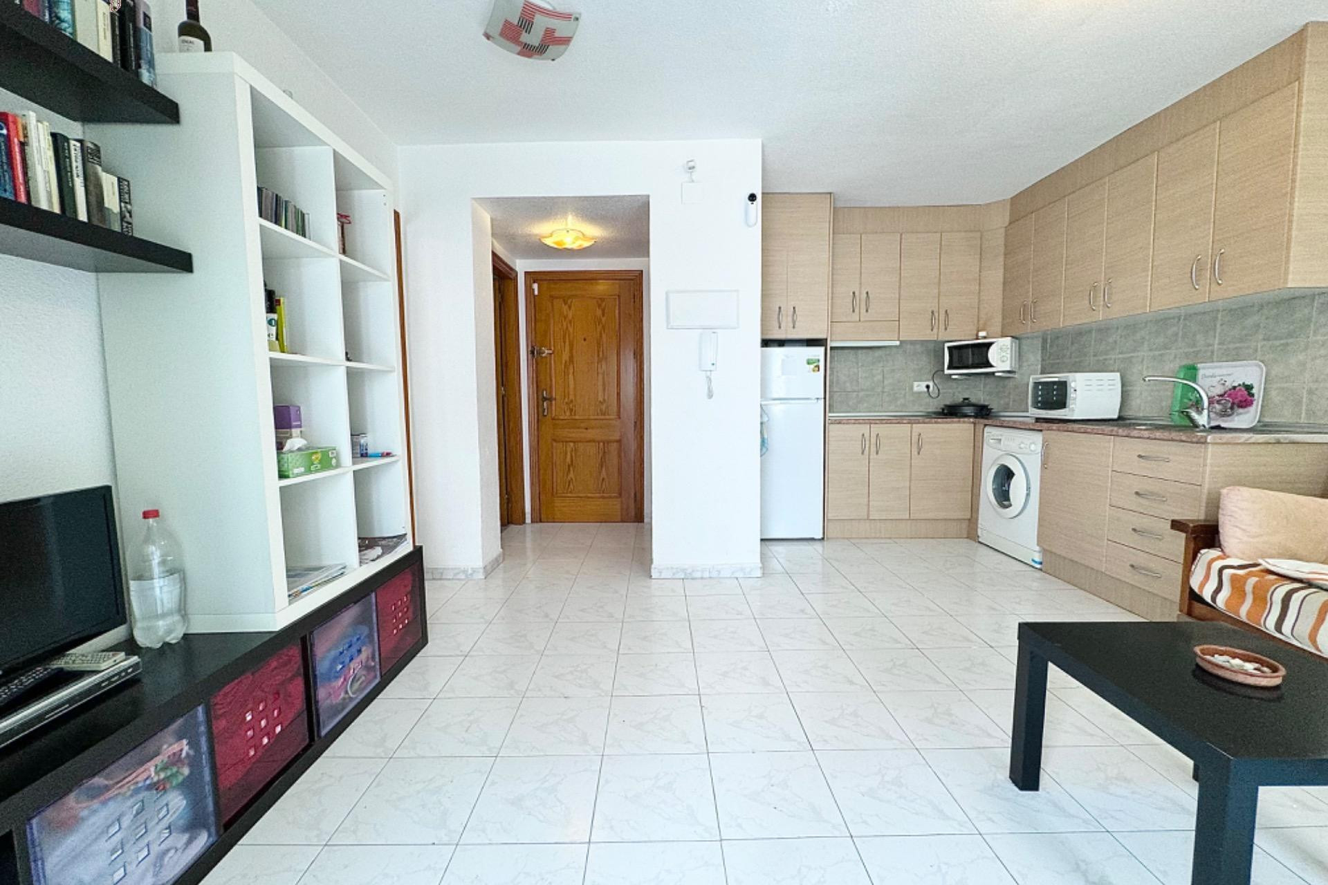 Resale - Apartment  - Torrevieja - Playa del cura