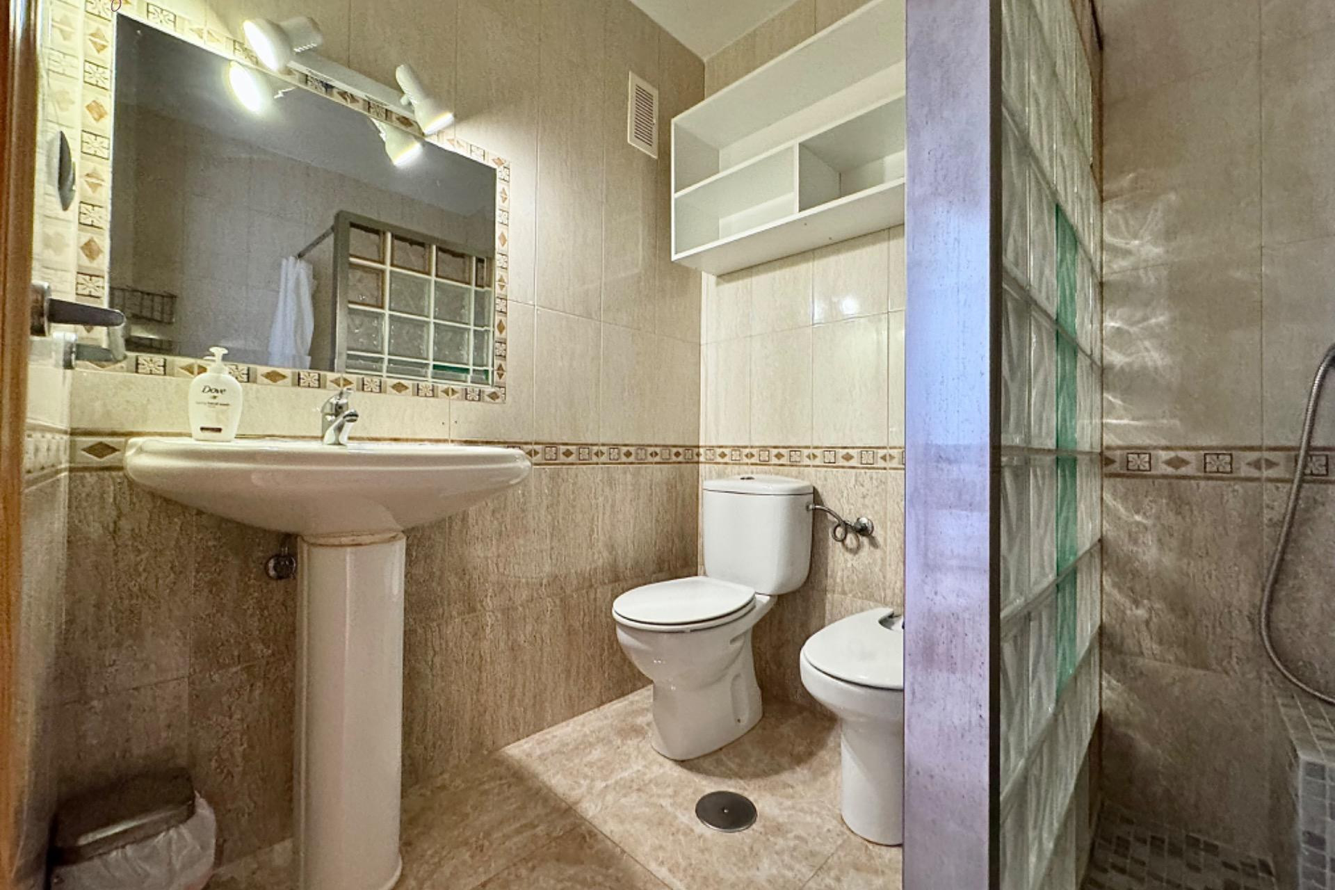 Resale - Apartment  - Torrevieja - Playa del cura