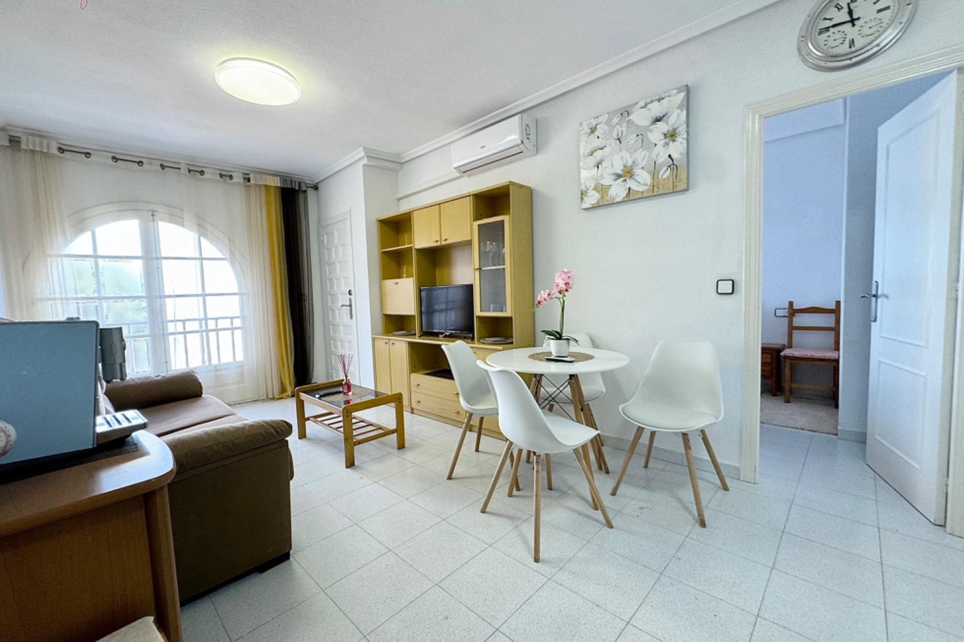 Resale - Apartment  - Torrevieja - Playa del cura