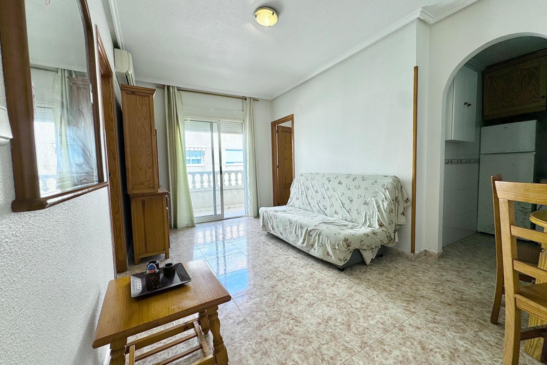 Resale - Apartment  - Torrevieja - Playa del cura