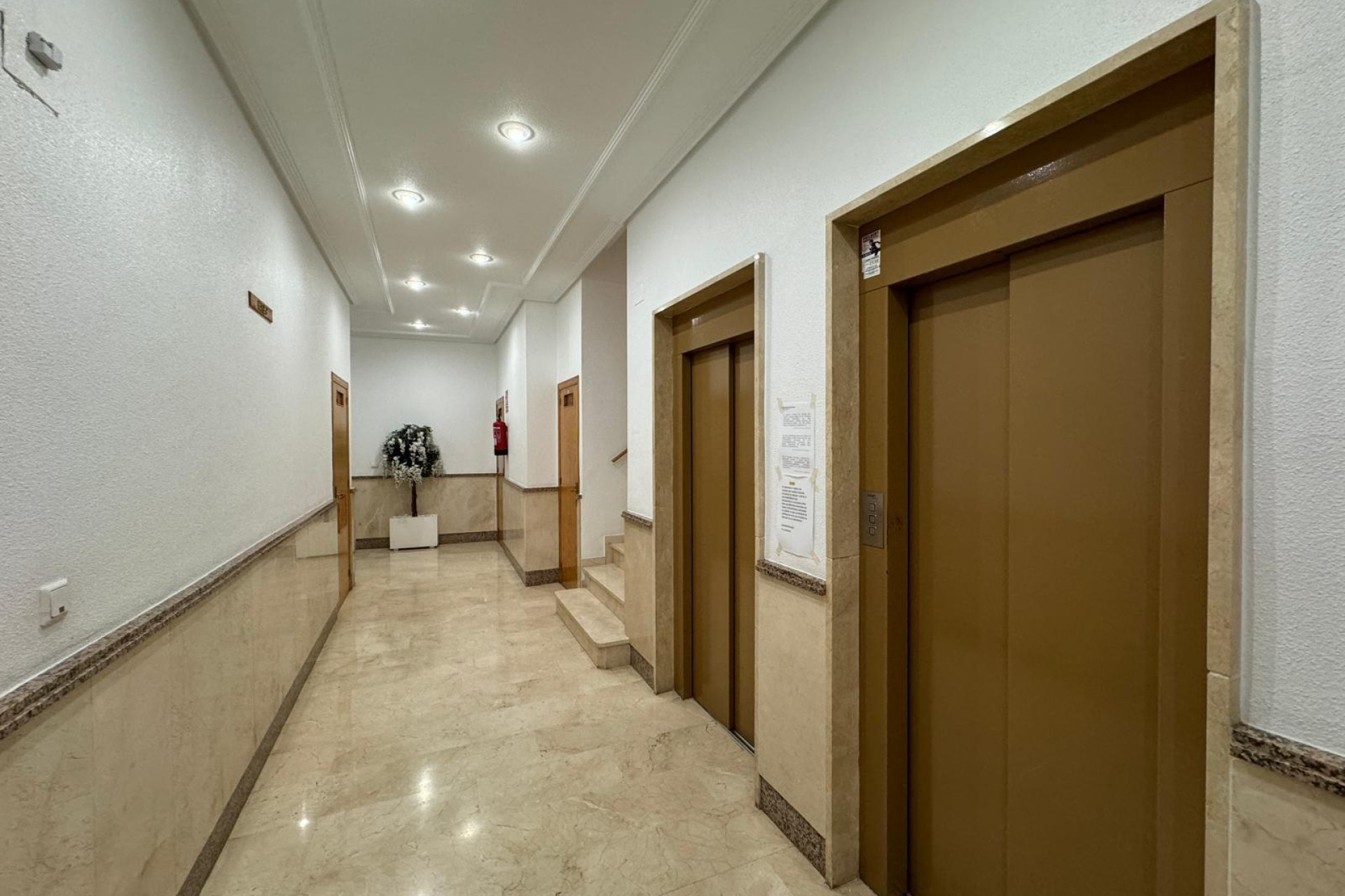 Resale - Apartment  - Torrevieja - Playa del cura