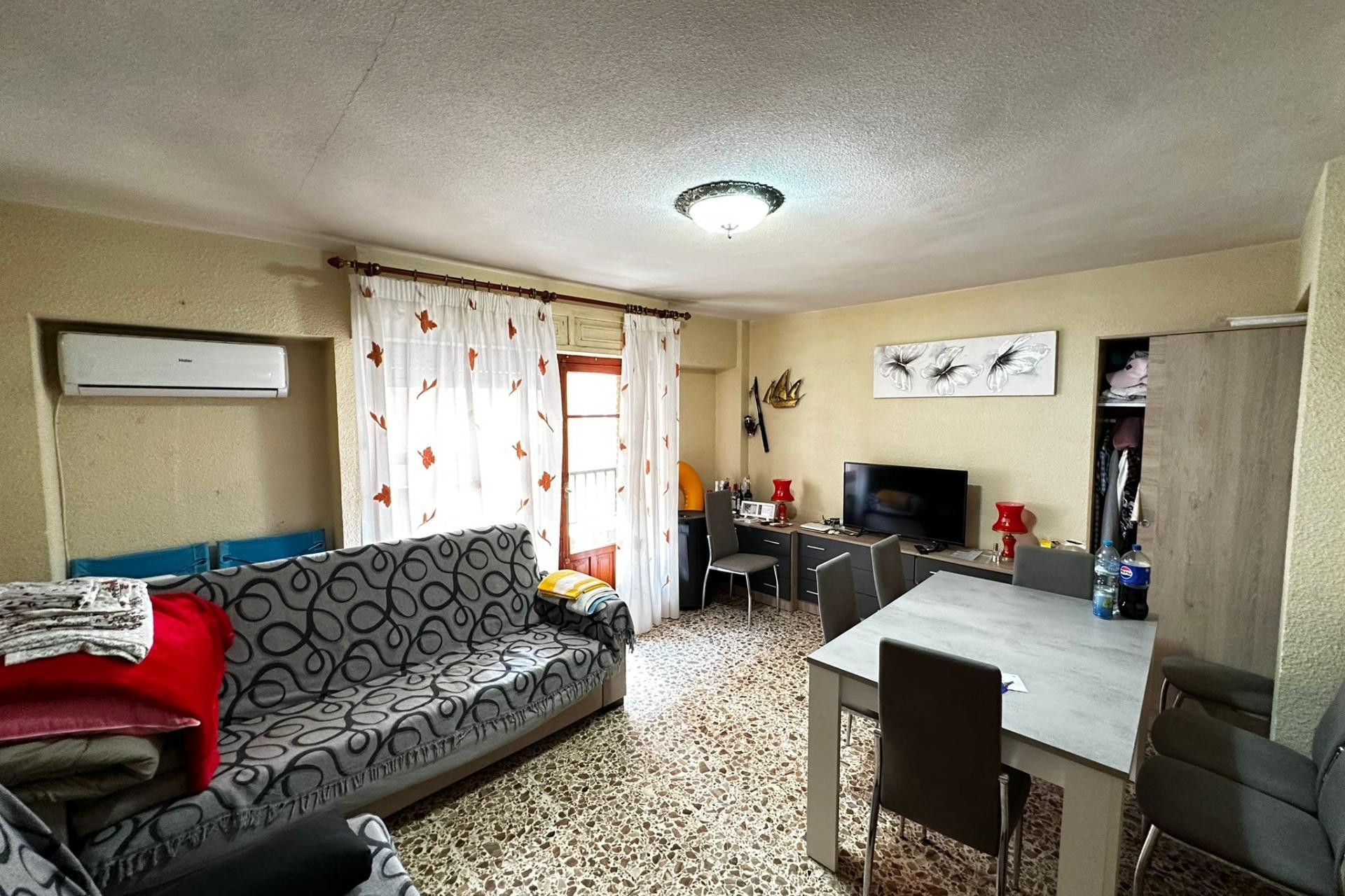 Resale - Apartment  - Torrevieja - Playa del cura