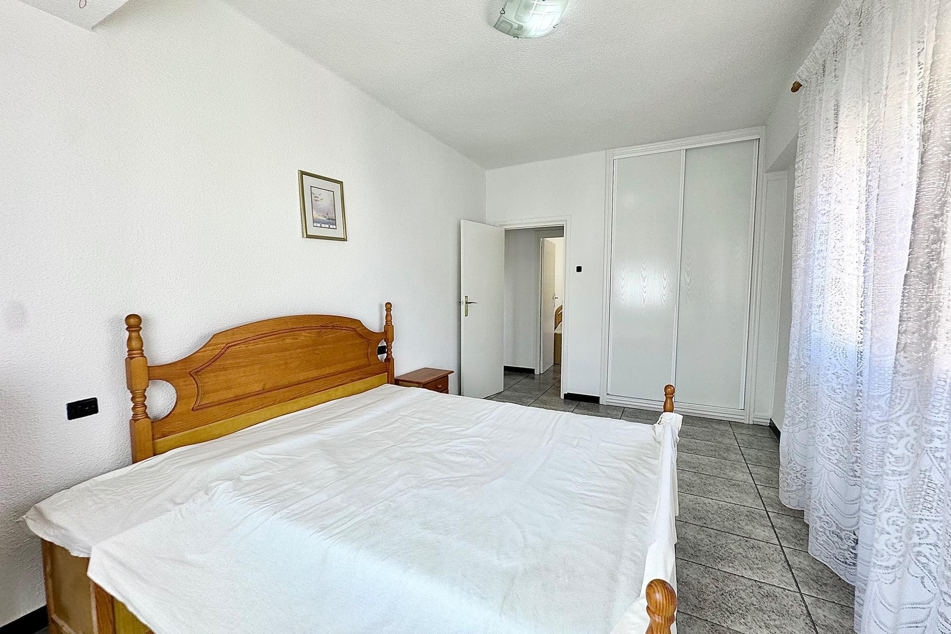 Resale - Apartment  - Torrevieja - Playa del cura