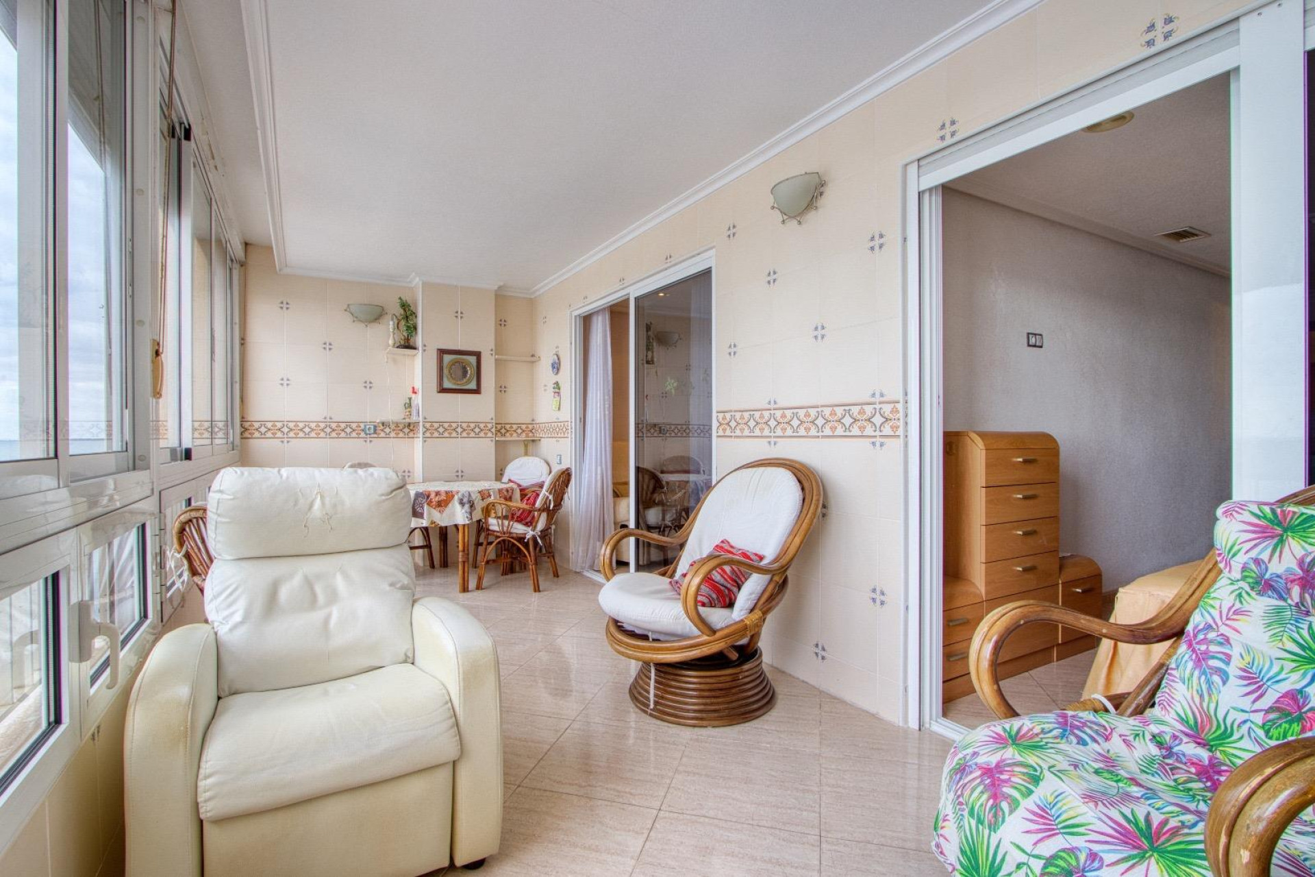 Resale - Apartment  - Torrevieja - Playa del cura