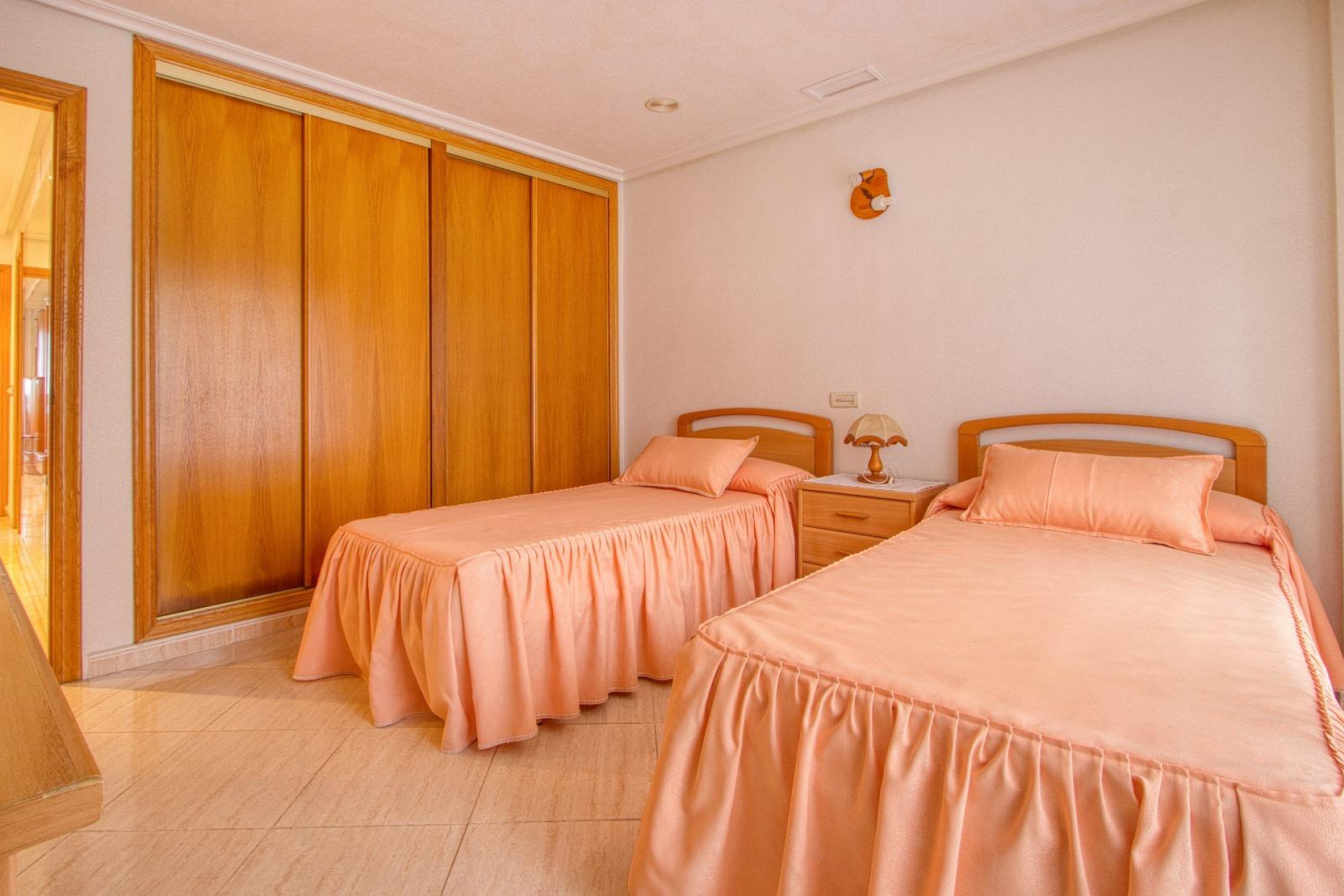 Resale - Apartment  - Torrevieja - Playa del cura