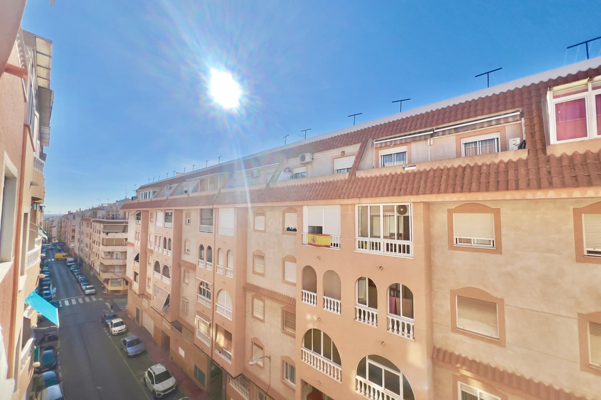 Resale - Apartment  - Torrevieja - Playa del cura