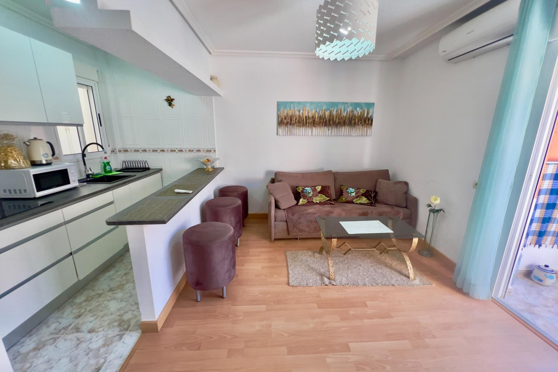 Resale - Apartment  - Torrevieja - Playa del cura