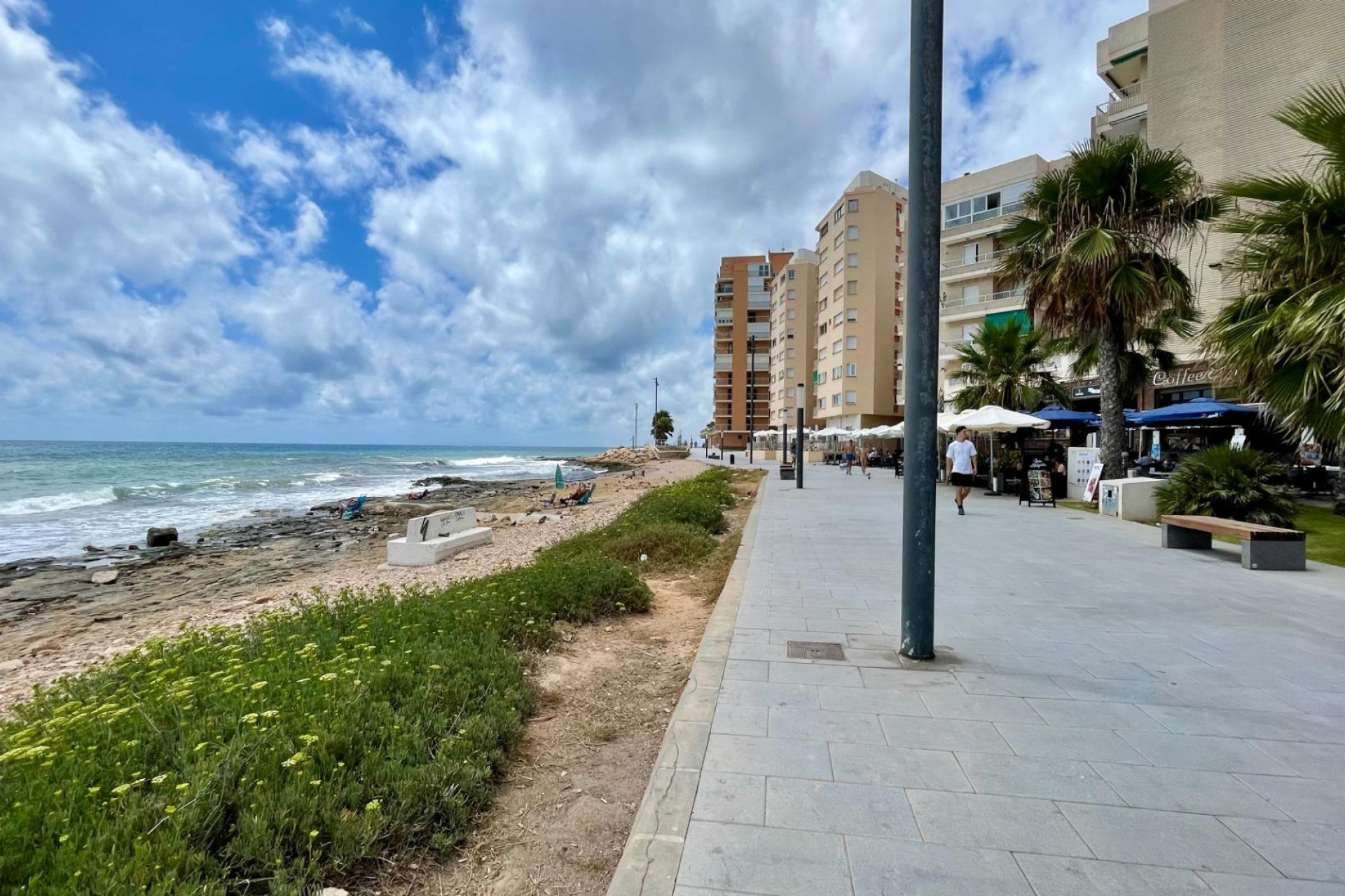 Resale - Apartment  - Torrevieja - Playa del cura