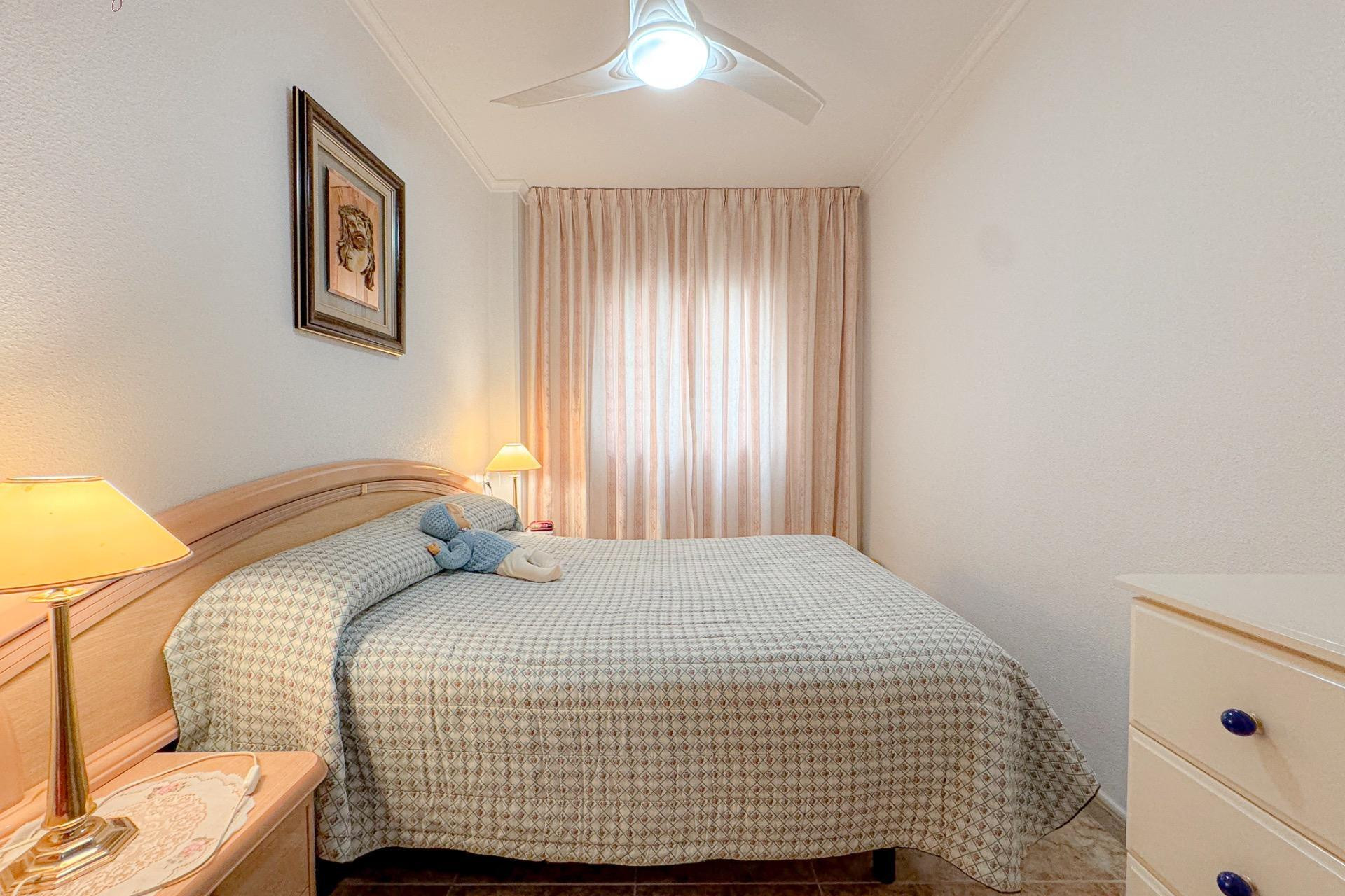 Resale - Apartment  - Torrevieja - Playa del cura