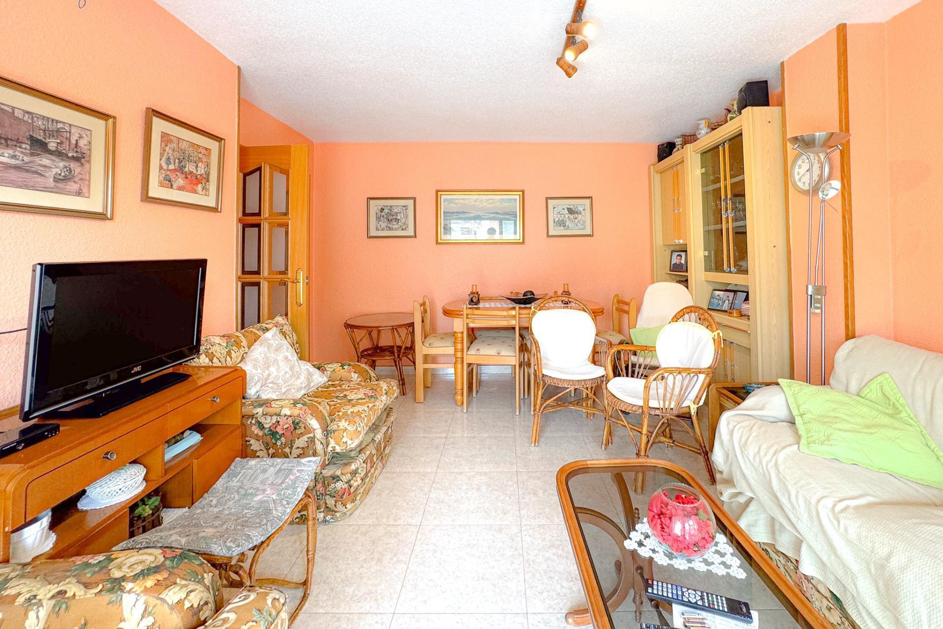 Resale - Apartment  - Torrevieja - Playa del cura