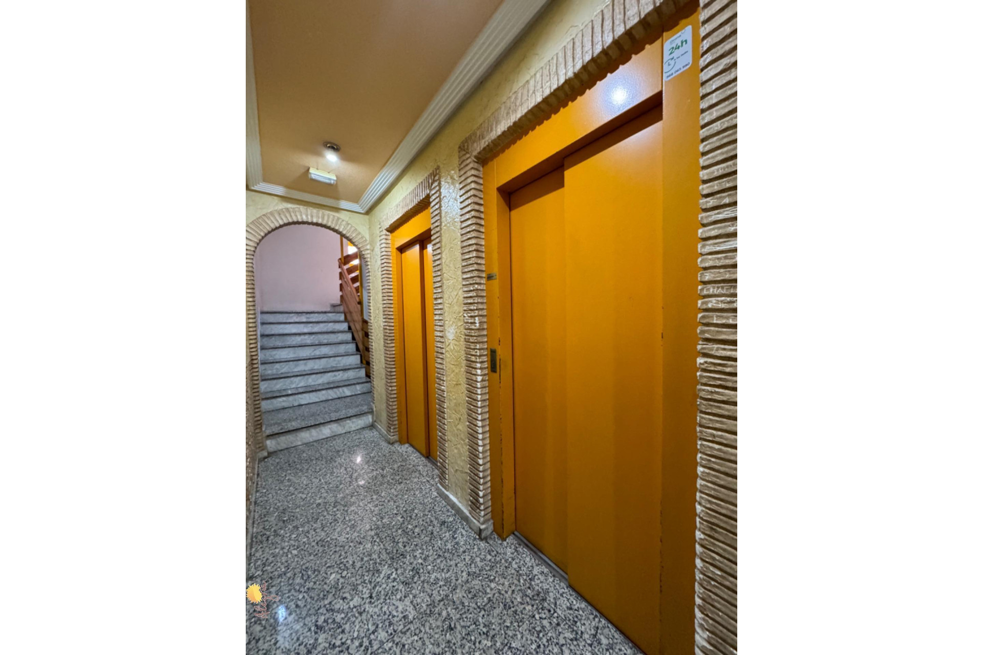 Resale - Apartment  - Torrevieja - Playa del cura