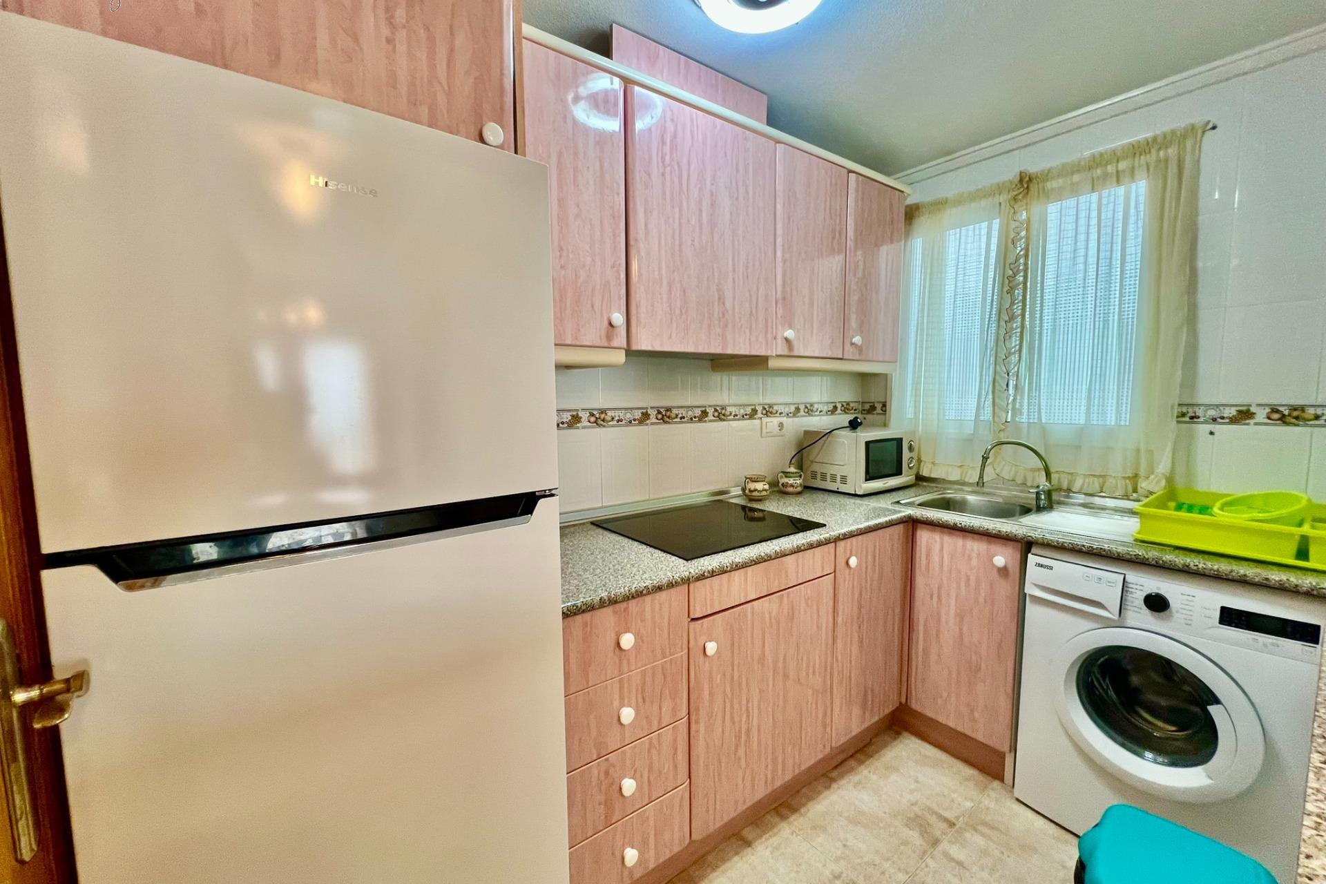 Resale - Apartment  - Torrevieja - Playa del cura