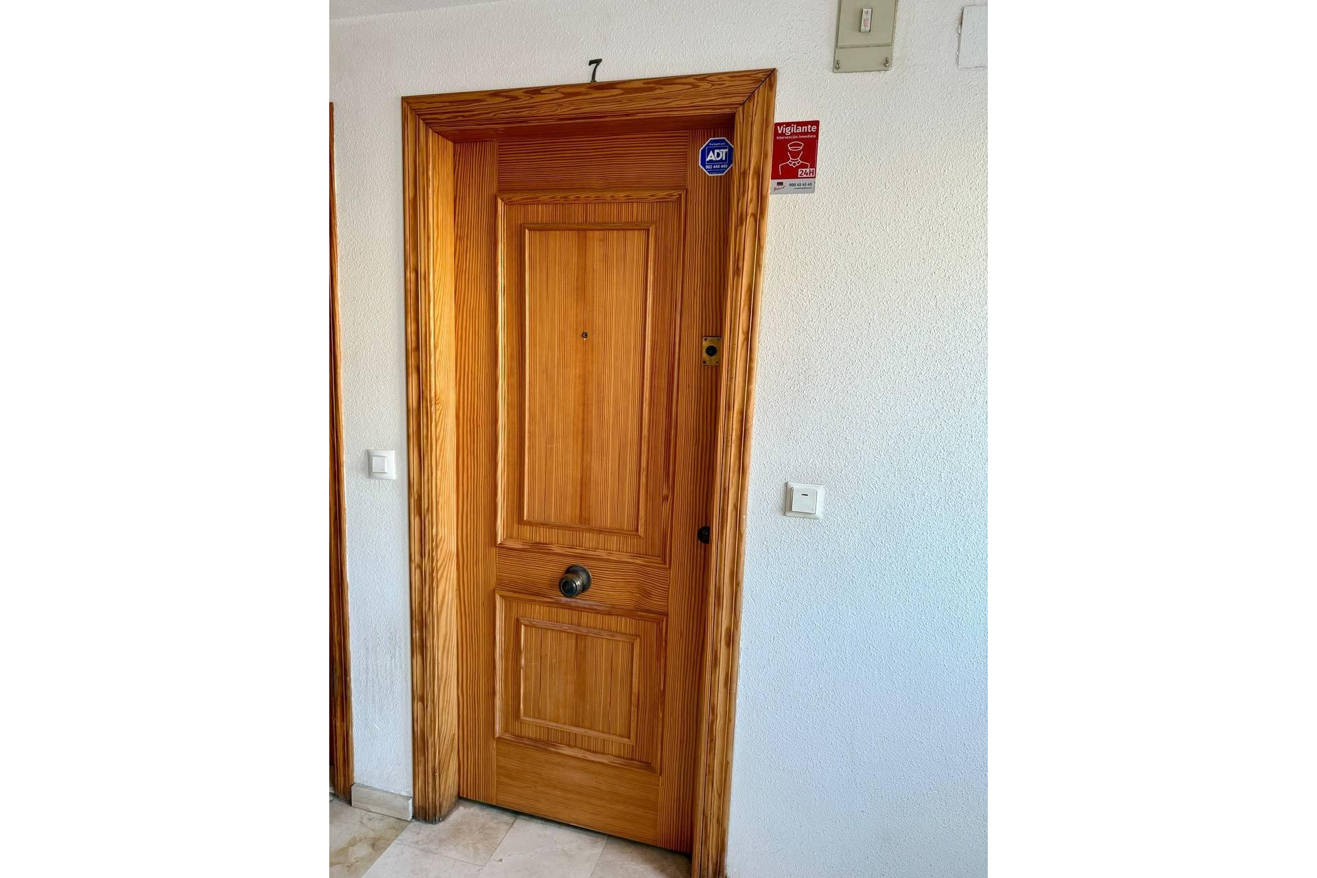 Resale - Apartment  - Torrevieja - Playa del cura